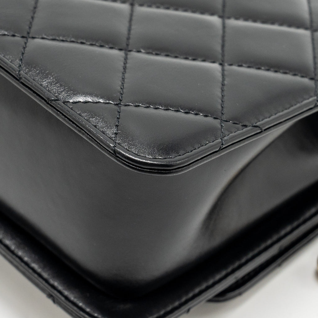 chanel-gold-crush-flap-bag-calfskin-black-ghw-microchip