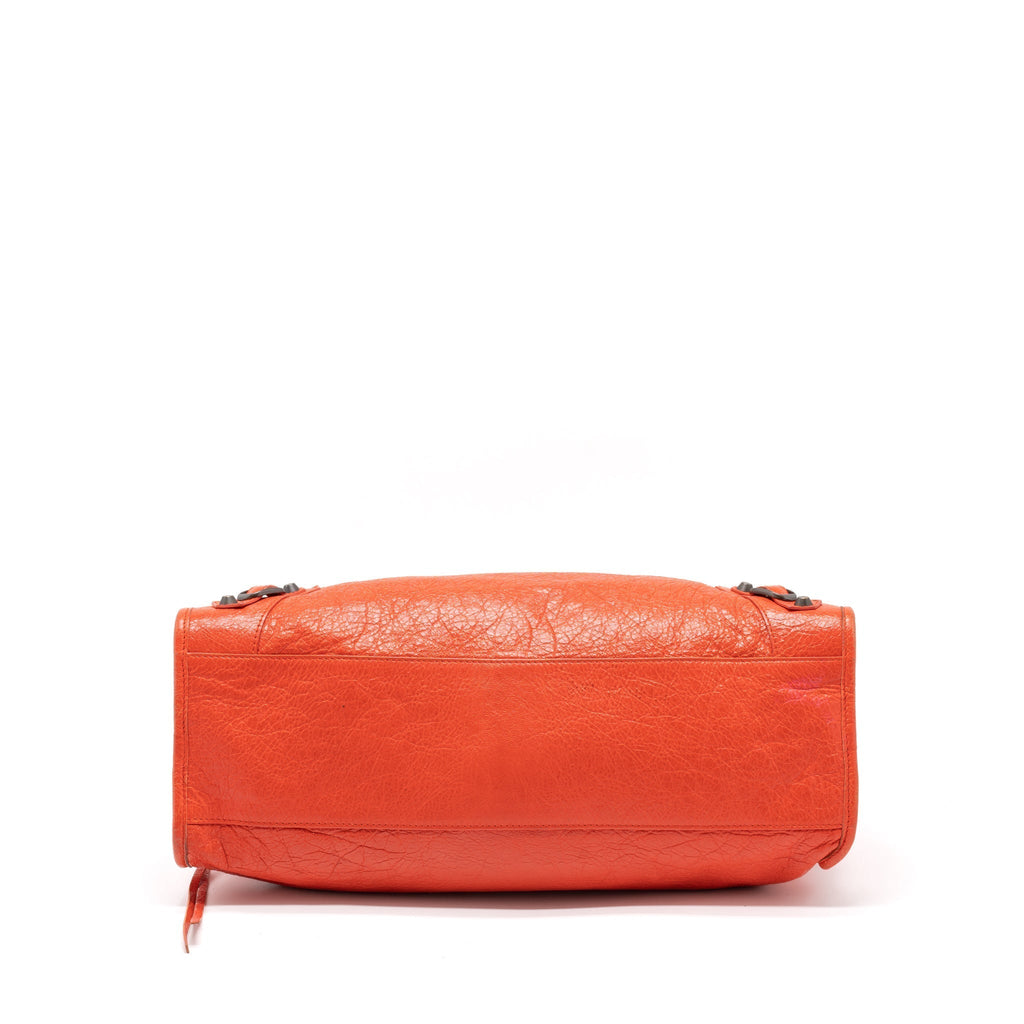 balenciaga-classic-city-bag-nappa-tomato-red-black-hardware