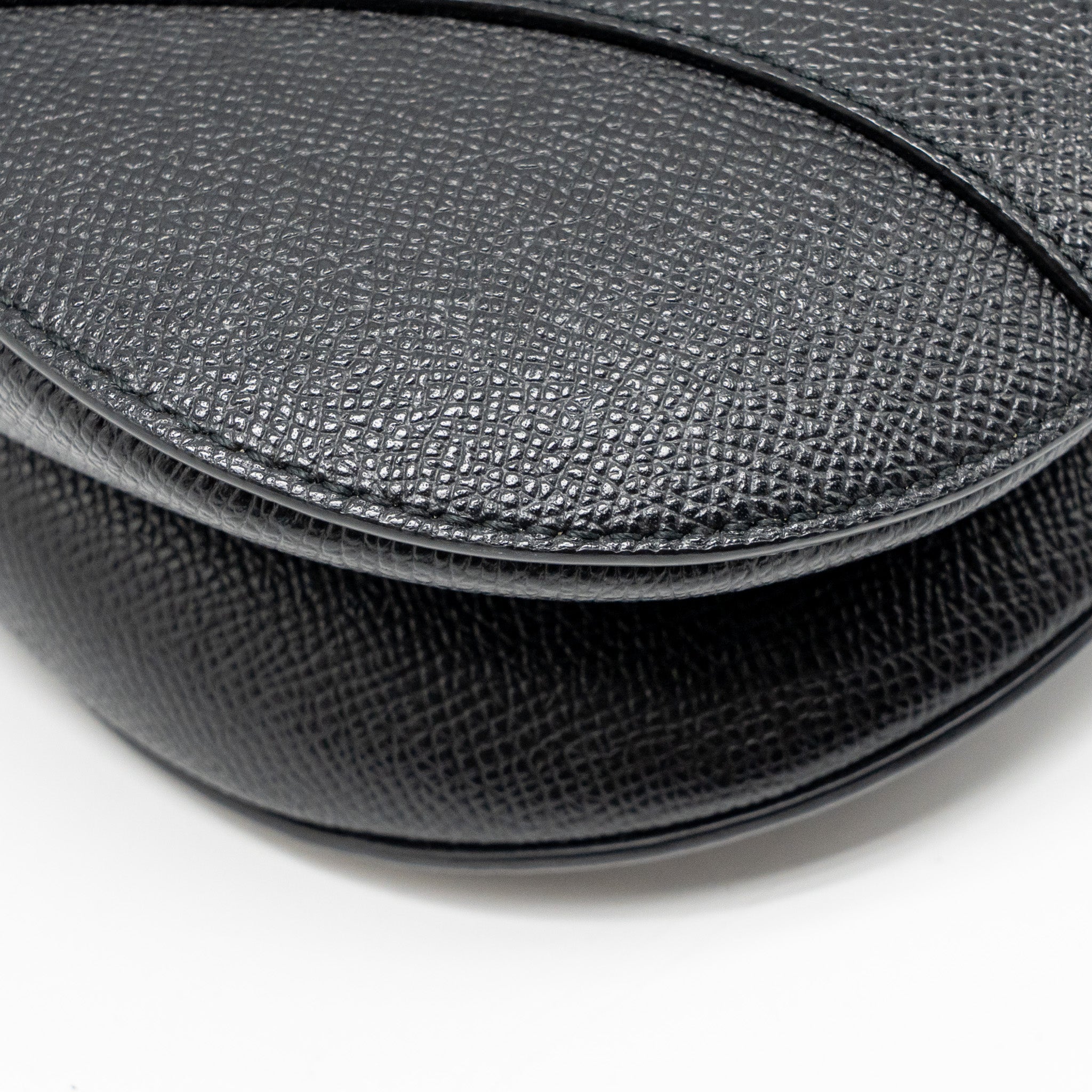 dior-saddle-bag-with-strap-grained-calfskin-black-ghw