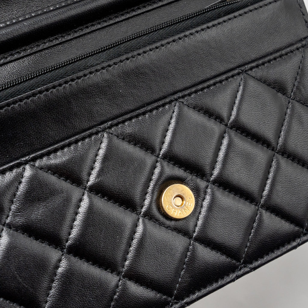 chanel-classic-wallet-on-chain-with-charms-lambskin-black-ghw-copy