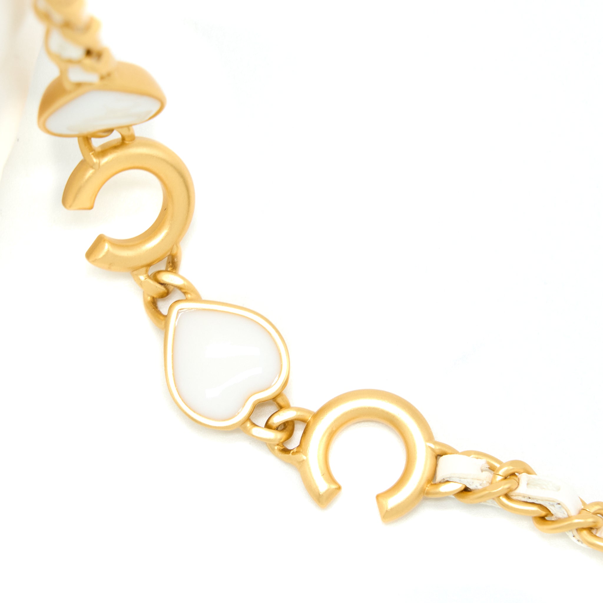 chanel-long-vanity-with-coco-letter-chain-lambskin-white-ghw