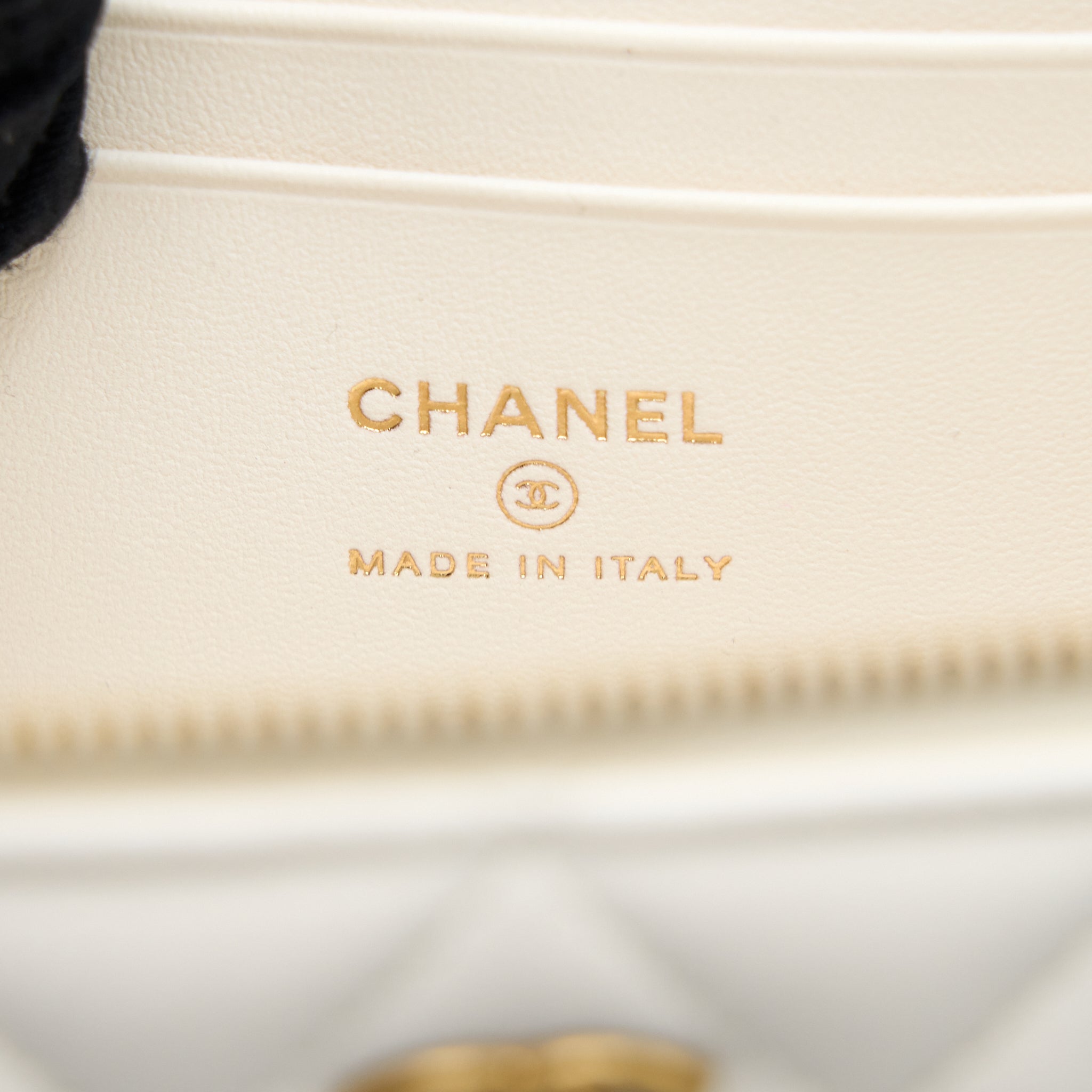 chanel-long-vanity-with-coco-letter-chain-lambskin-white-ghw