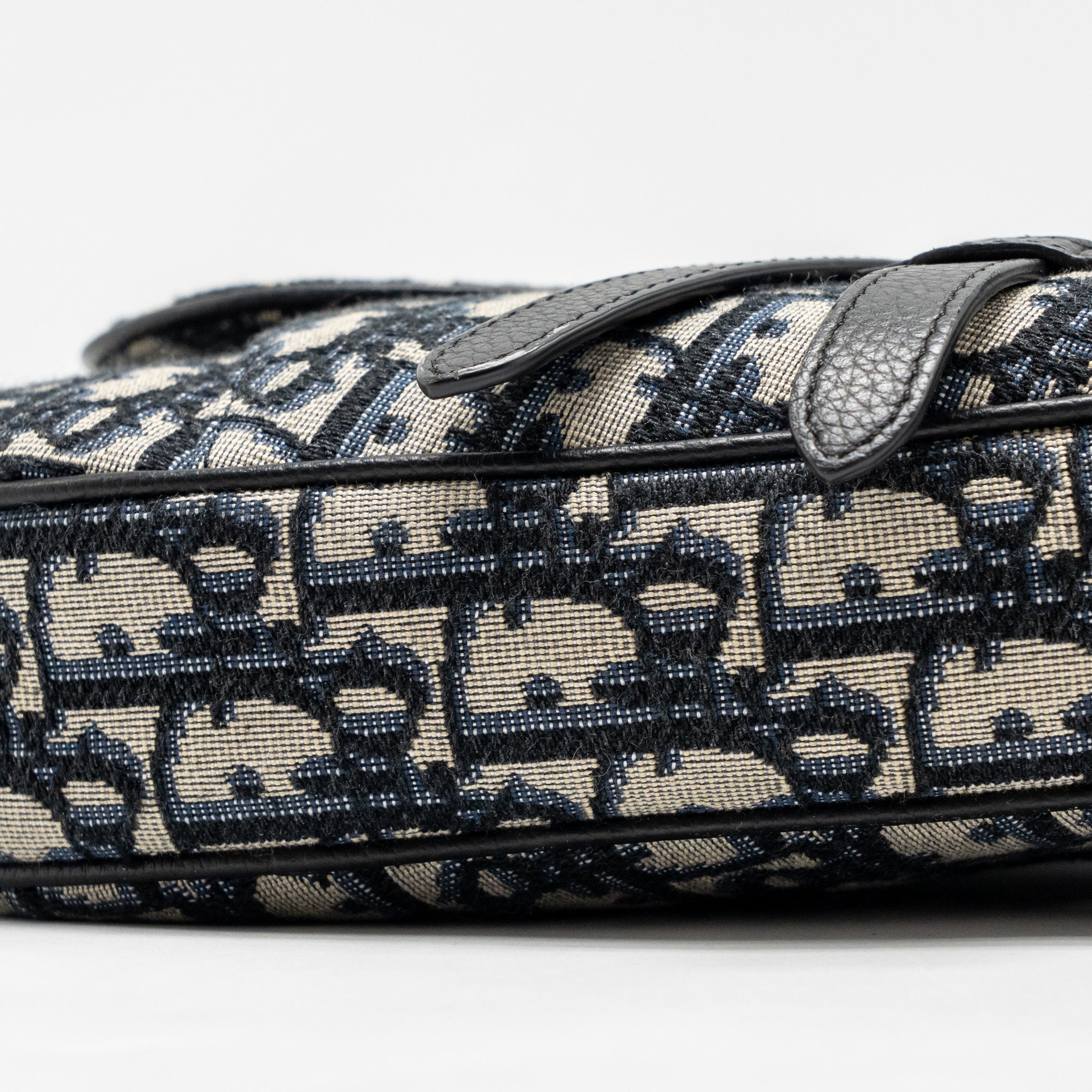 dior-homme-saddle-bag-oblique-jacquard-multicoloured-hardware