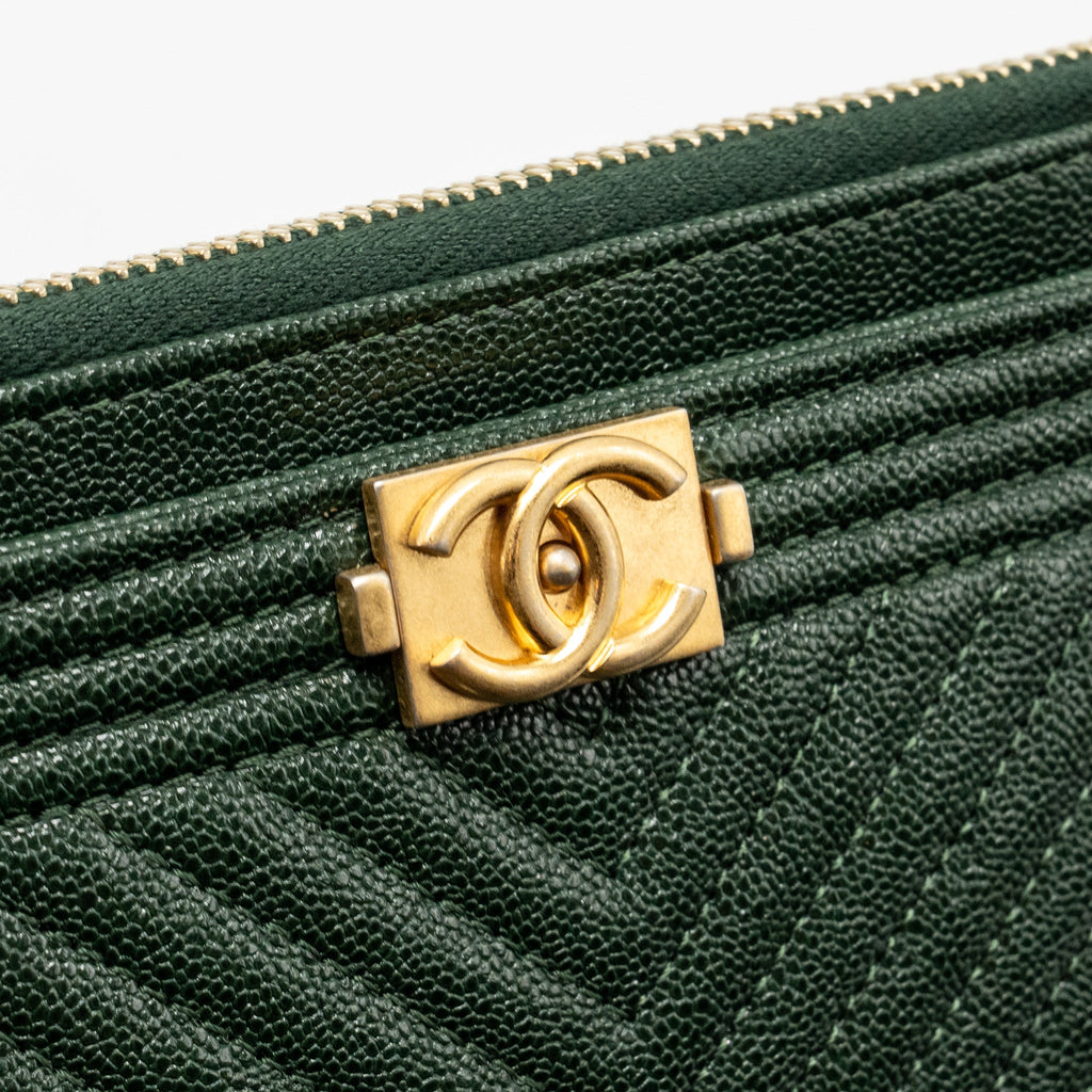 chanel-chevron-boy-zip-pouch-caviar-dark-green-ghw