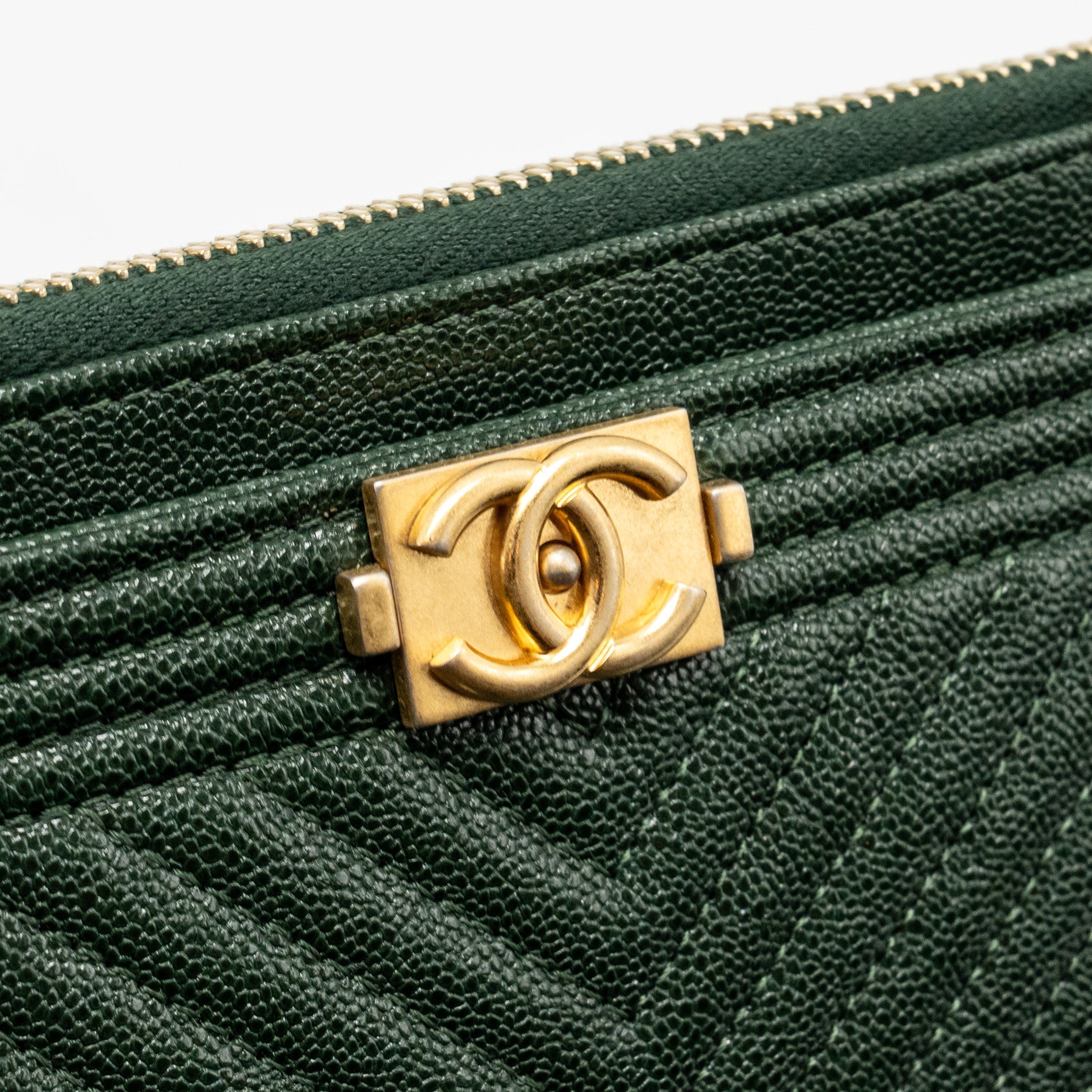 chanel-chevron-boy-zip-pouch-caviar-dark-green-ghw