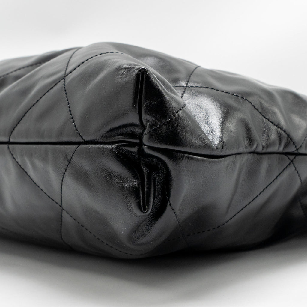 chanel-medium-22-bag-shiny-calfskin-black-ghw-microchip-4