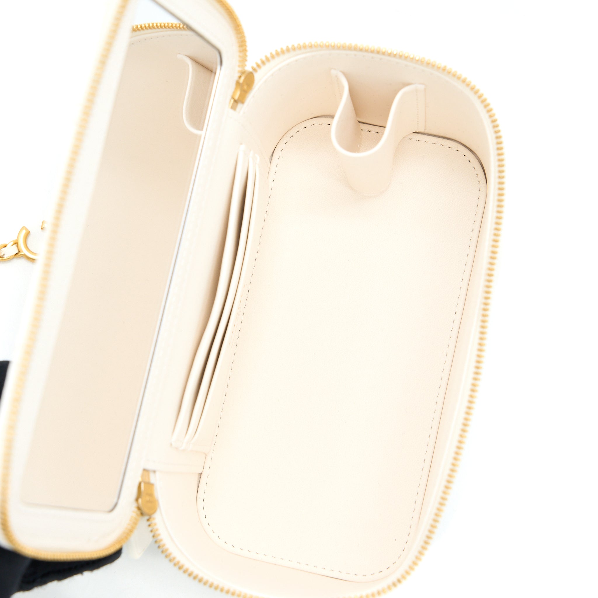 chanel-long-vanity-with-coco-letter-chain-lambskin-white-ghw