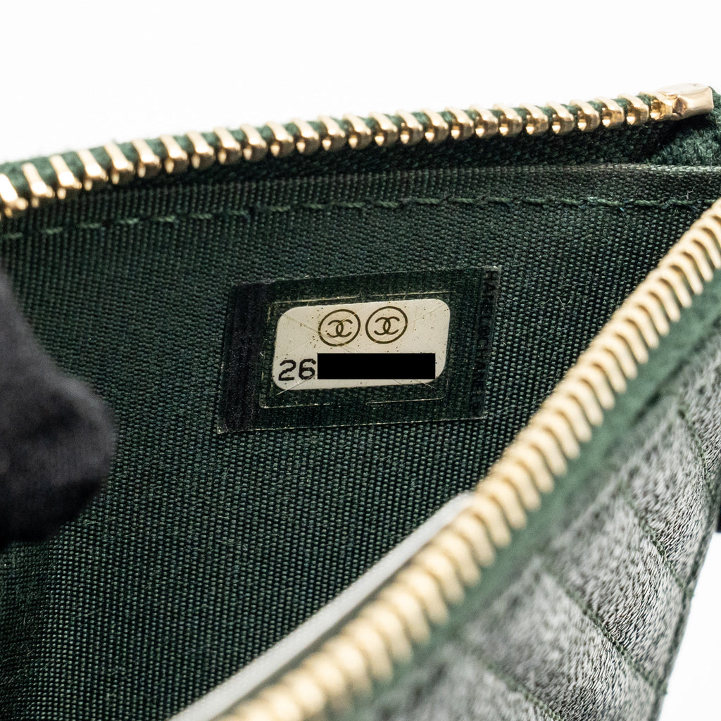 chanel-chevron-boy-zip-pouch-caviar-dark-green-ghw