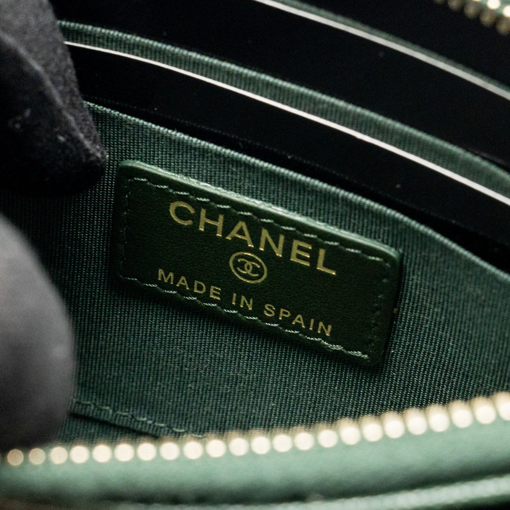 chanel-chevron-boy-zip-pouch-caviar-dark-green-ghw