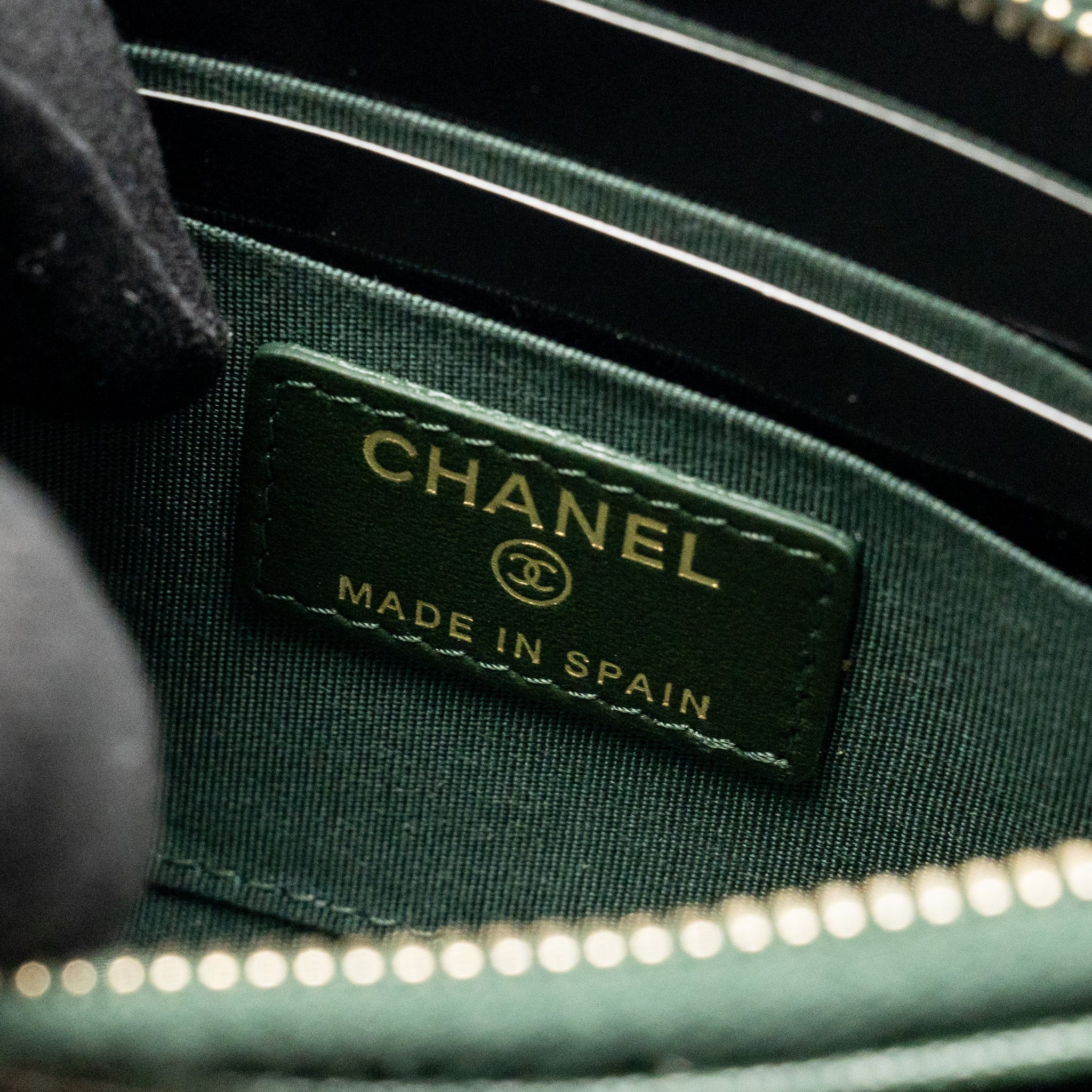 chanel-chevron-boy-zip-pouch-caviar-dark-green-ghw