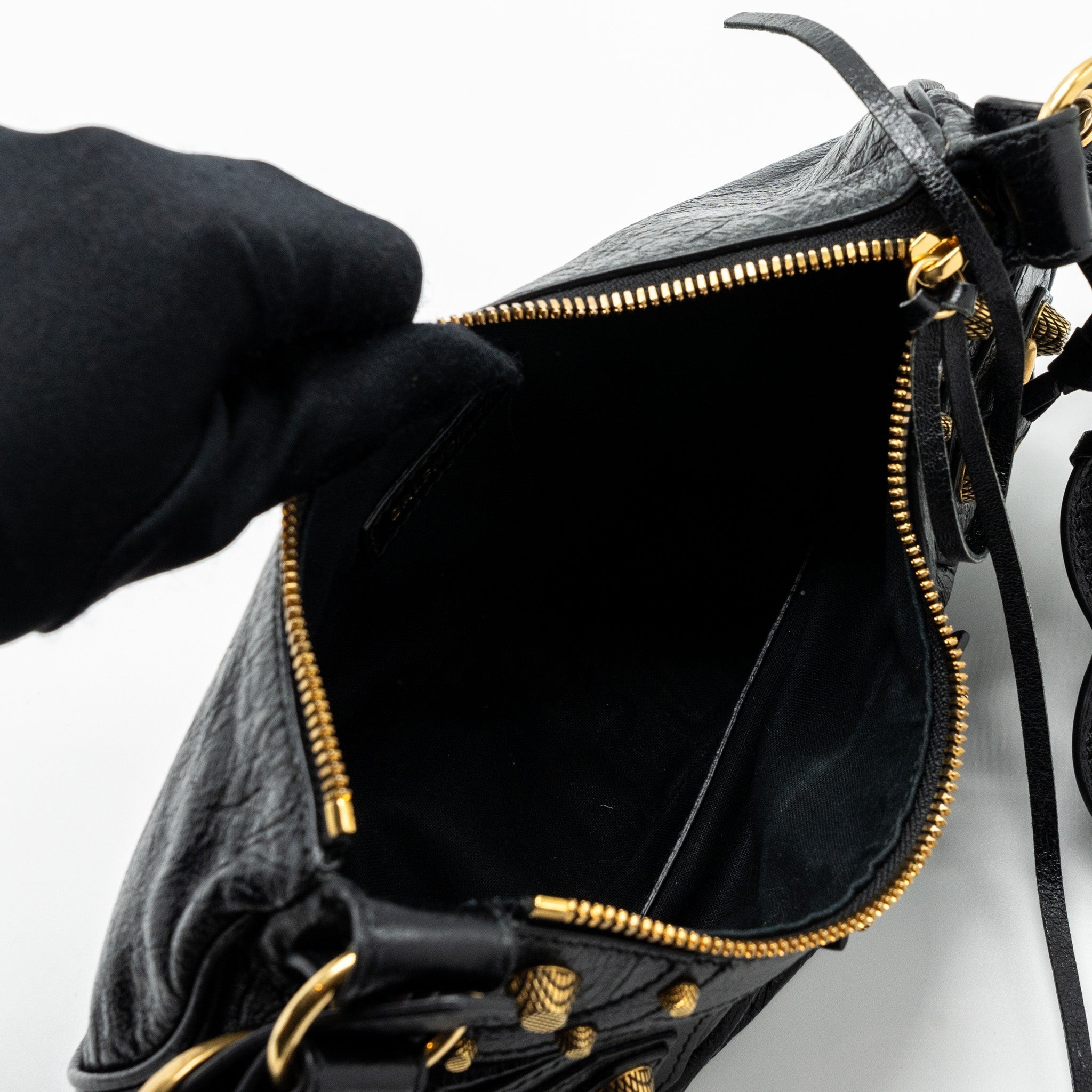 balenciaga-le-cagole-xs-lambskin-black-ghw