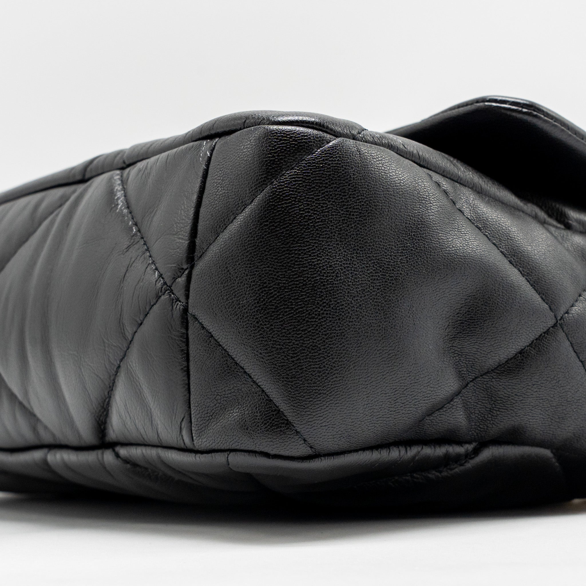chanel-large-19-bag-goatskin-black-ghw