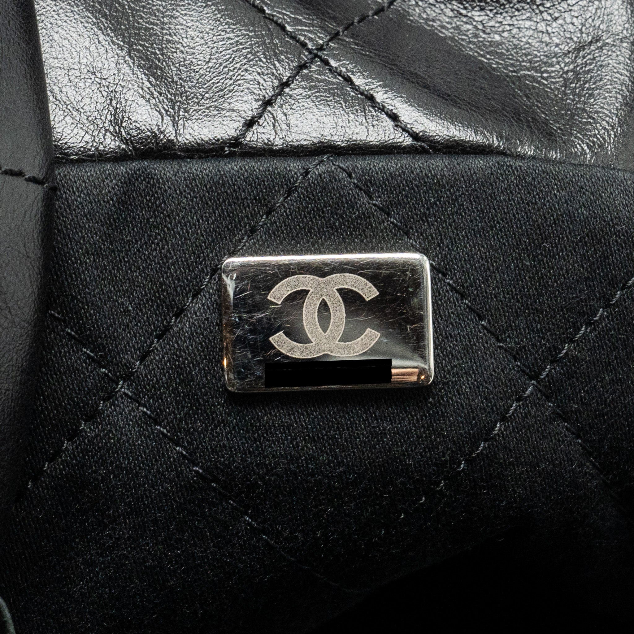 chanel-medium-22-bag-calfskin-so-black-microchip-copy-1
