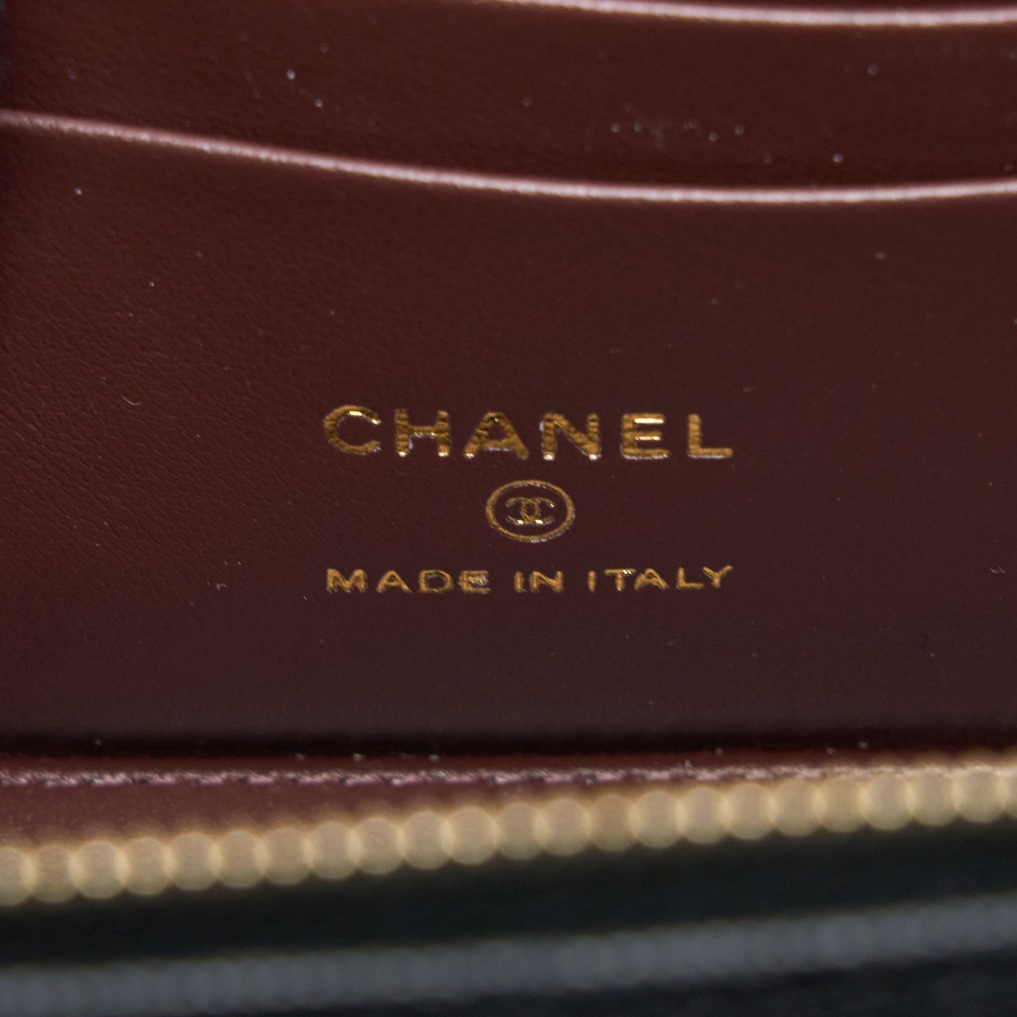 chanel-long-vanity-case-caviar-black-lghw-microchip