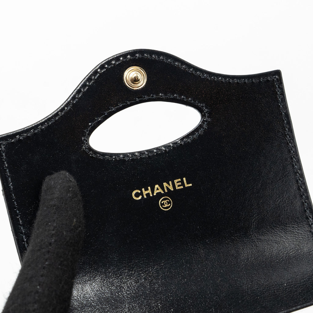 chanel-24c-31-card-holder-shiny-calfskin-black-lghw-microchip