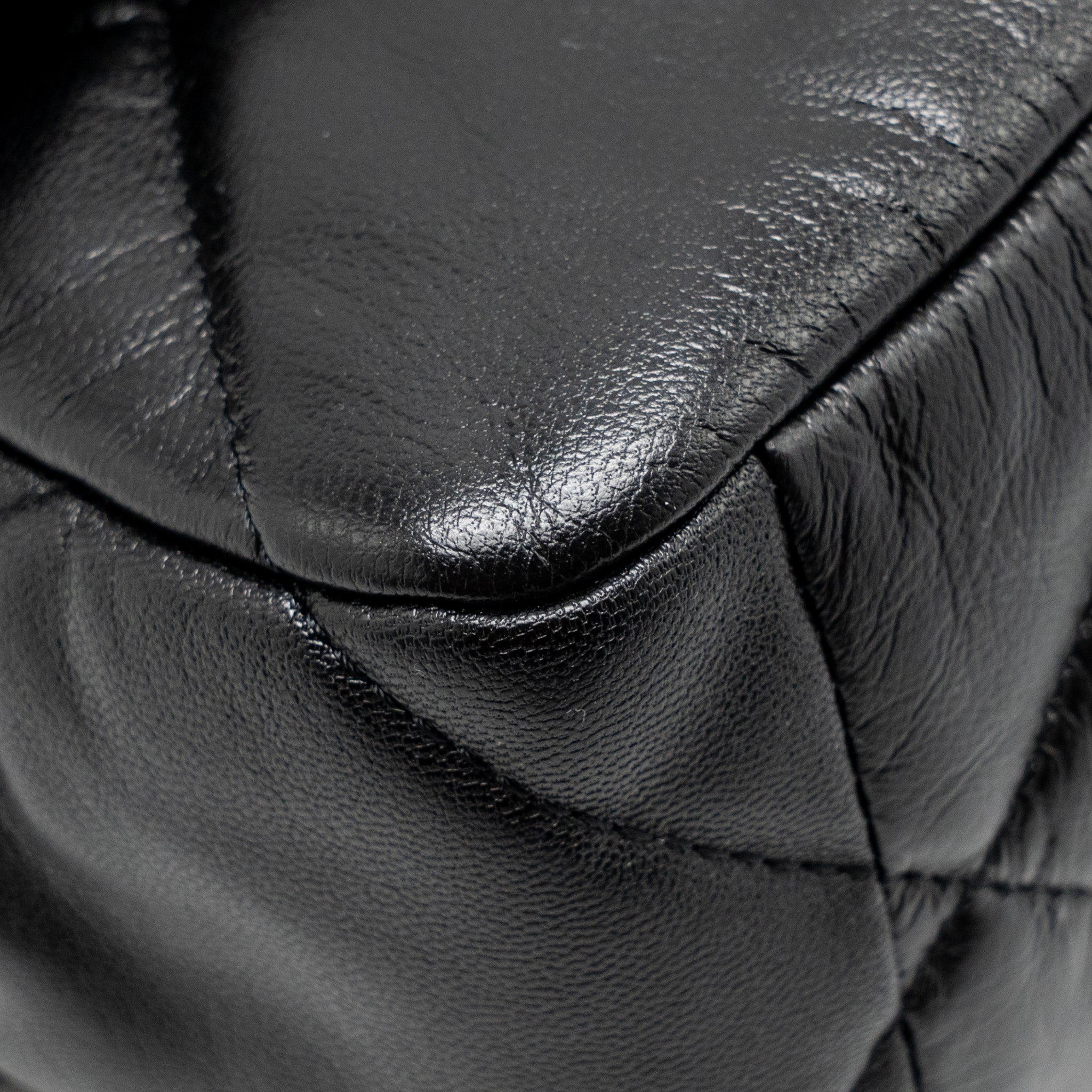 chanel-large-19-bag-goatskin-black-ghw