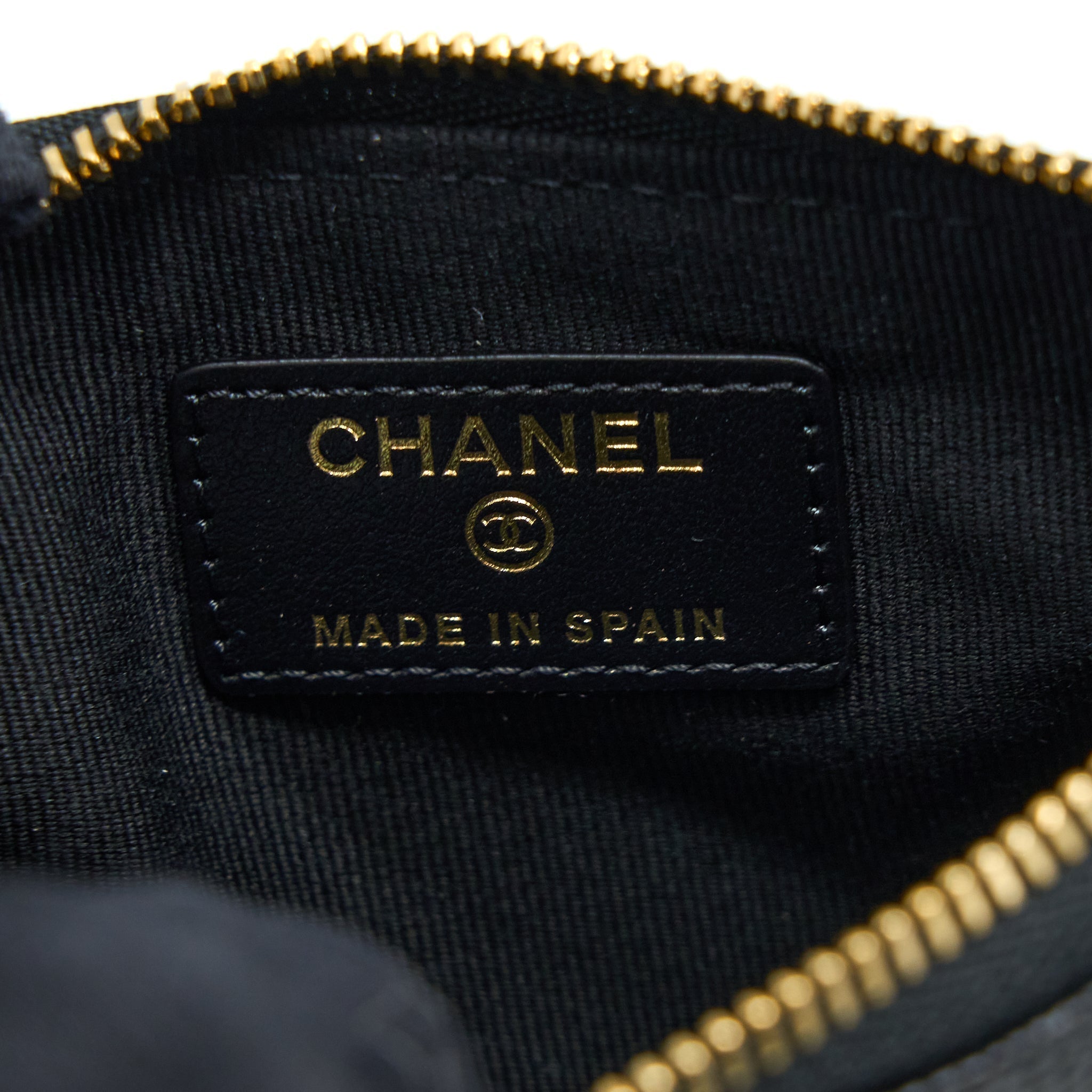 chanel-zippy-small-pouch-detailed-logo-caviar-black-lghw