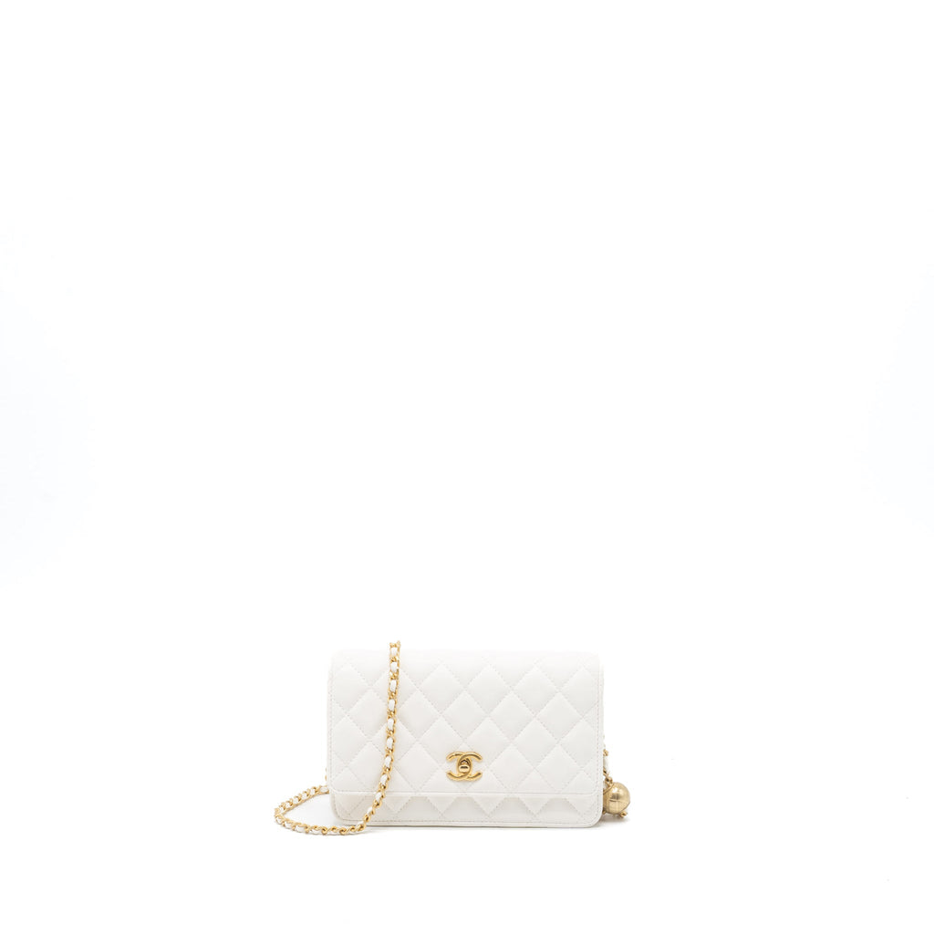 chanel-pearl-crush-wallet-on-chain-lambskin-white-ghw-microchip-2