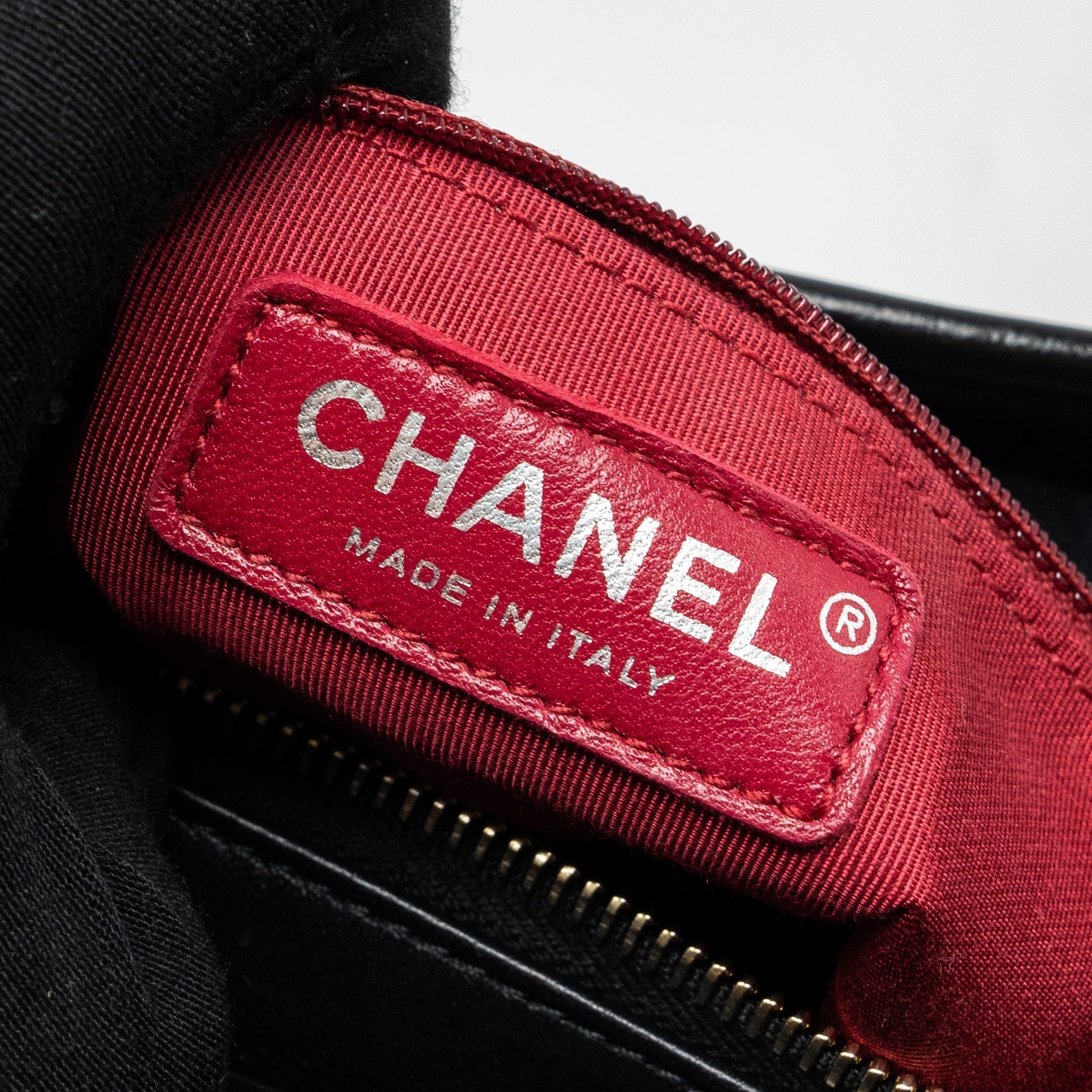 chanel-small-gabrielle-hobo-bag-chevron-aged-calfskin-black-multicolour-hardware-2