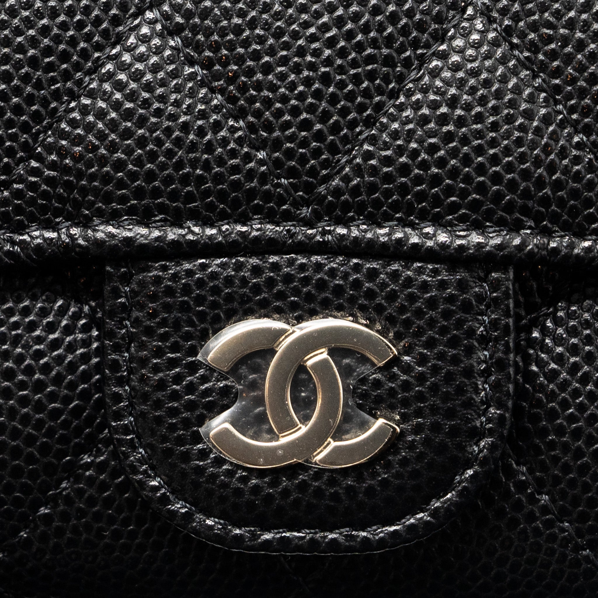 chanel-classic-flap-key-holder-caviar-black-lghw