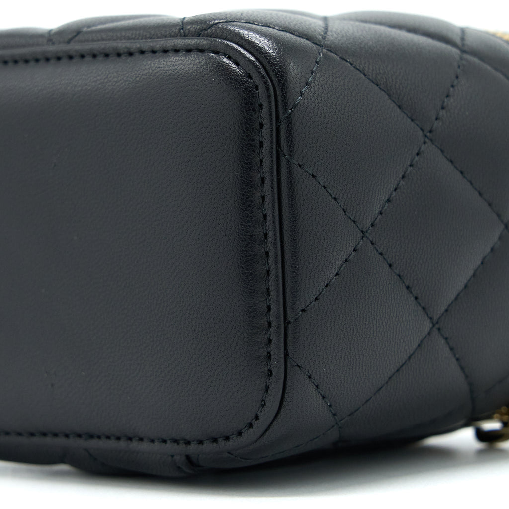 chanel-pearl-crush-mini-vanity-lambskin-black-ghw