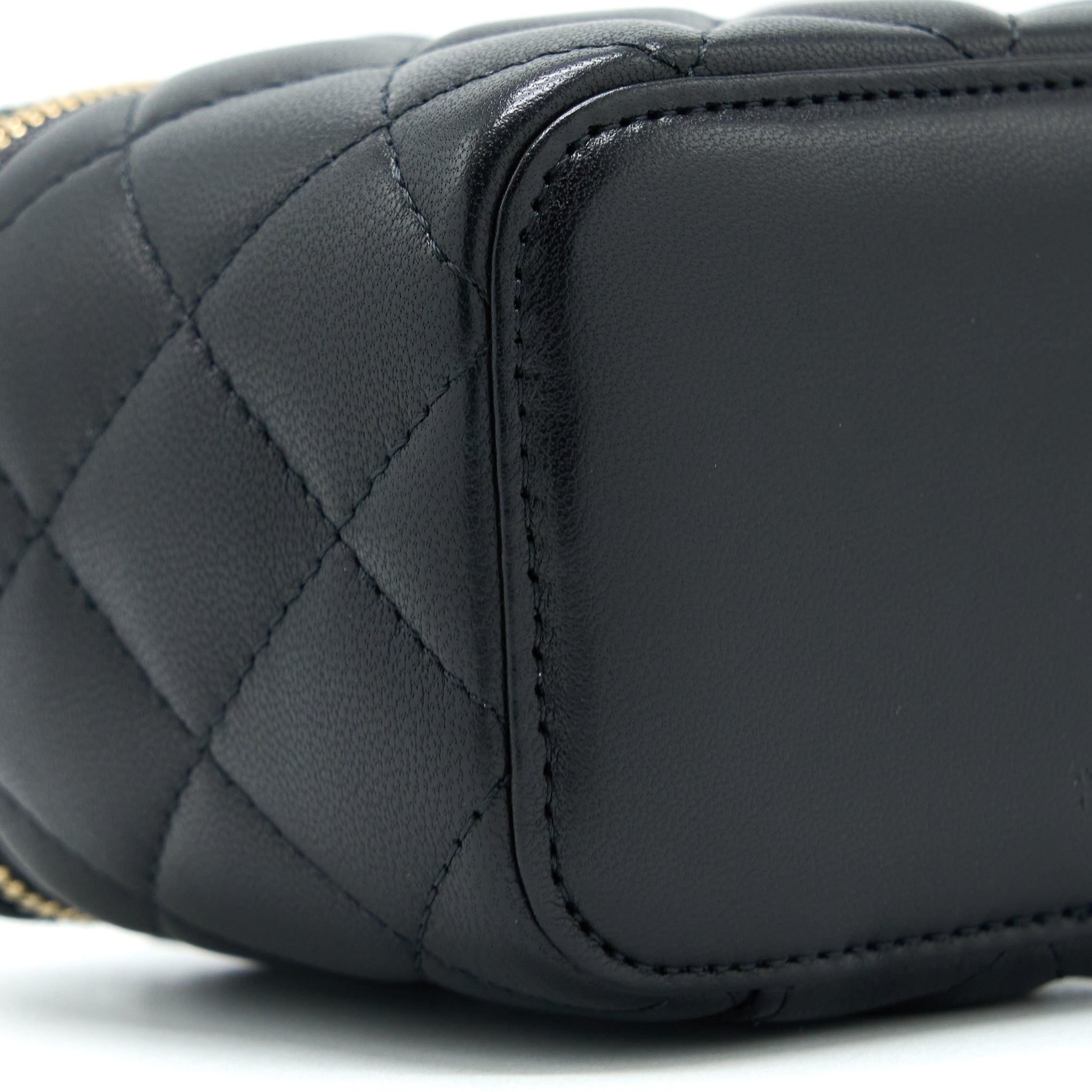 chanel-pearl-crush-mini-vanity-lambskin-black-ghw