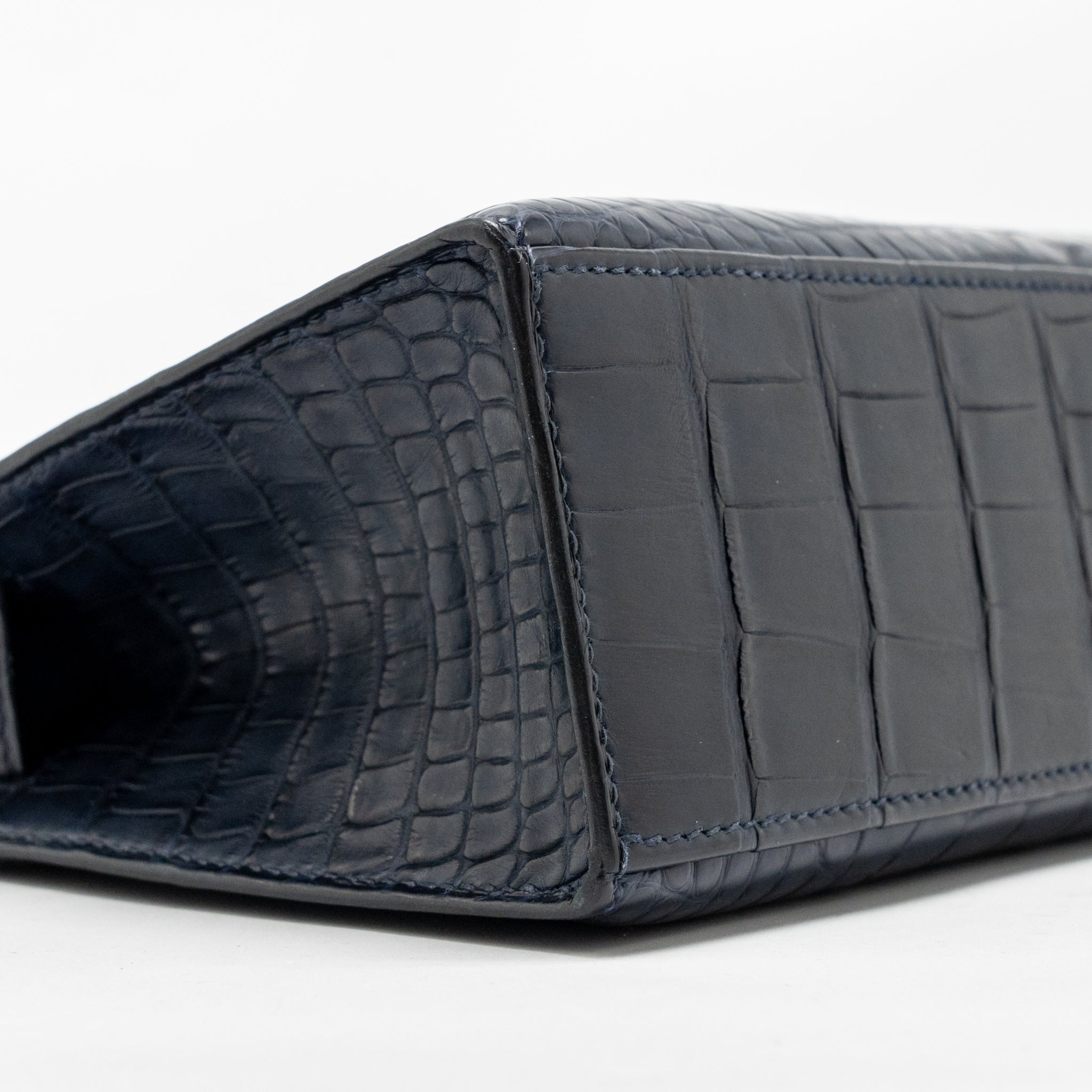 hermes-kelly-pochette-matt-alligator-mississippiensis-blue-indigo-ghw-stamp-b