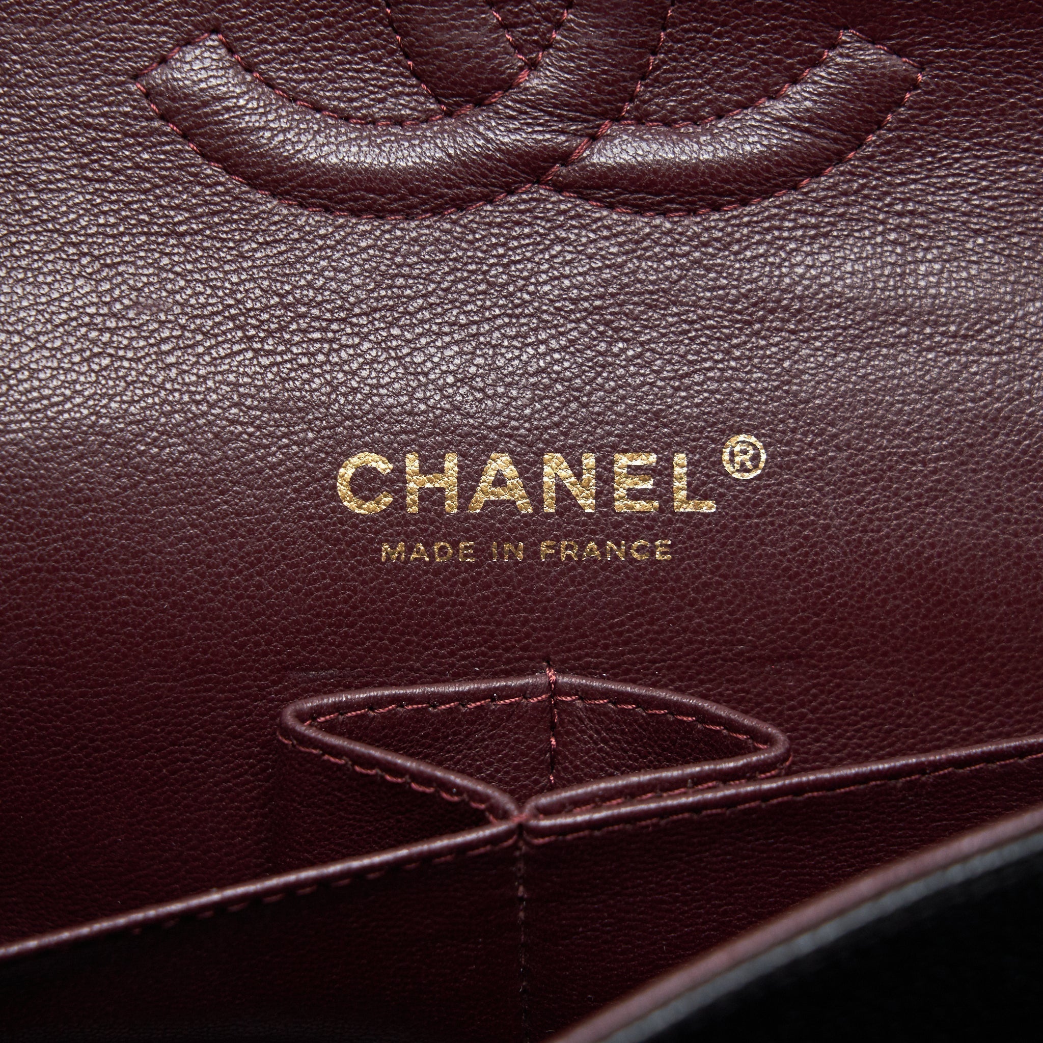 chanel-classic-double-flap-medium-black-caviar-ghw