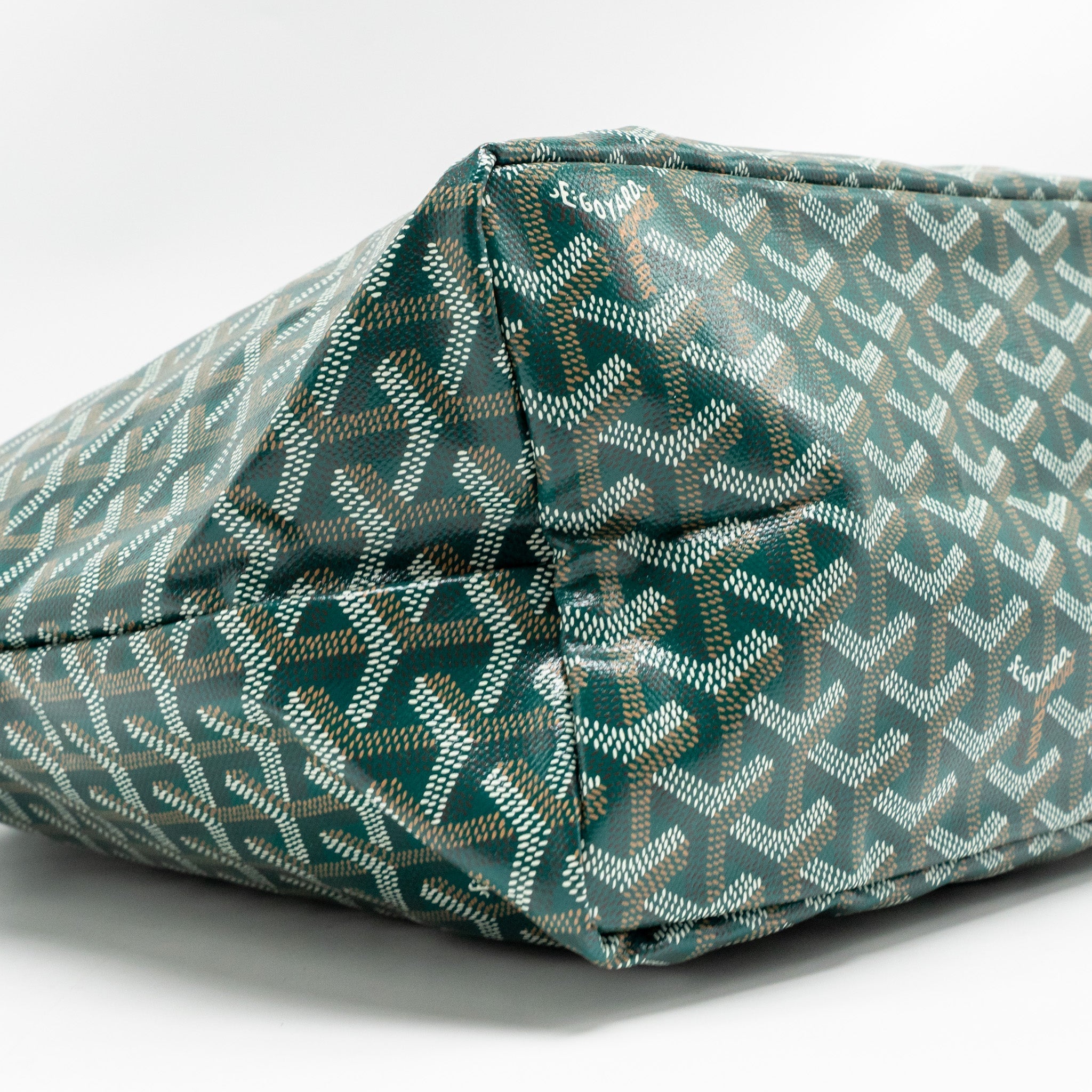 goyard-saint-louis-pm-bag-goyardine-canvas-chevroches-calfskin-green-shw