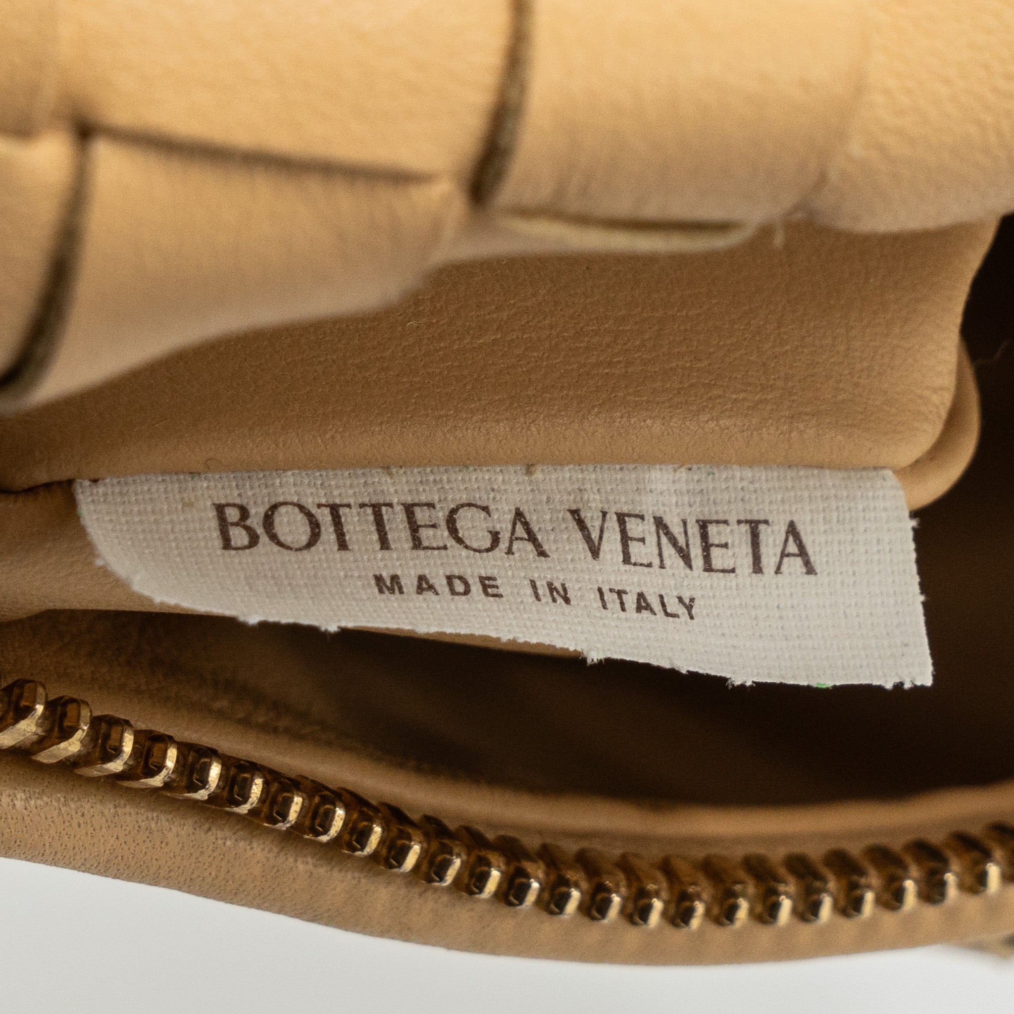 bottega-veneta-mini-jodie-beige-ghw