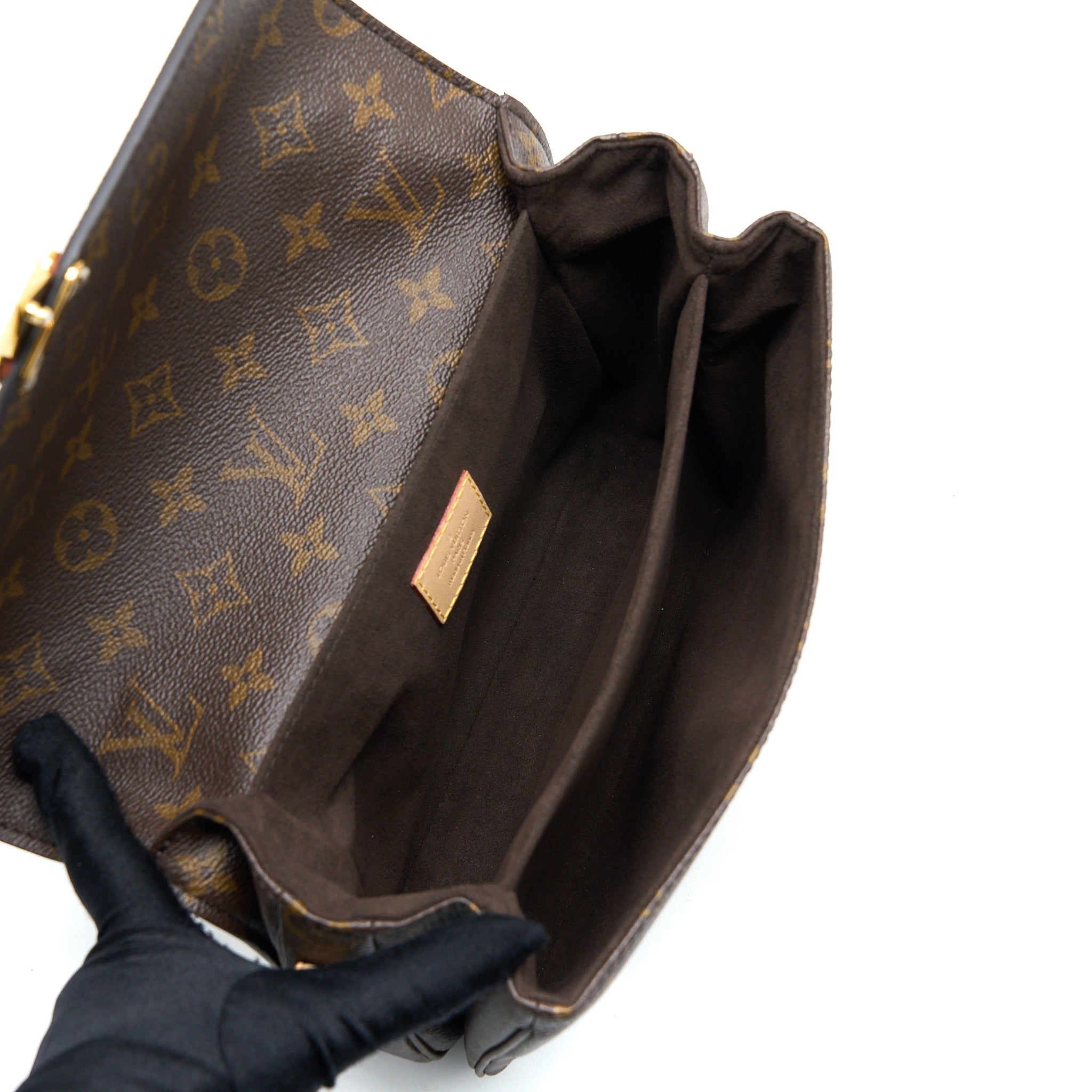 louis-vuitton-pochette-metis-monogram-canvas-ghw-11