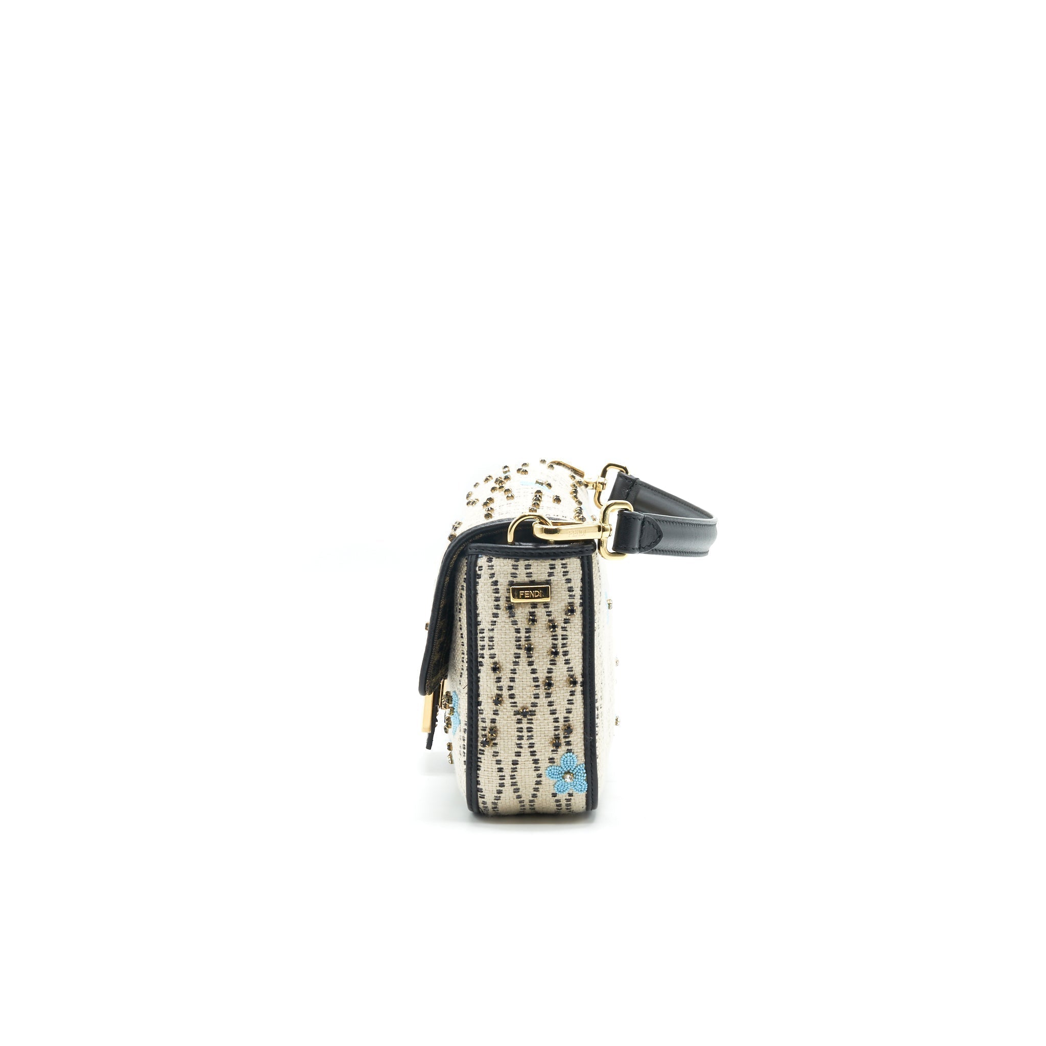 fendi-baguette-iconic-medium-white-raffia-bag-multicolor-1