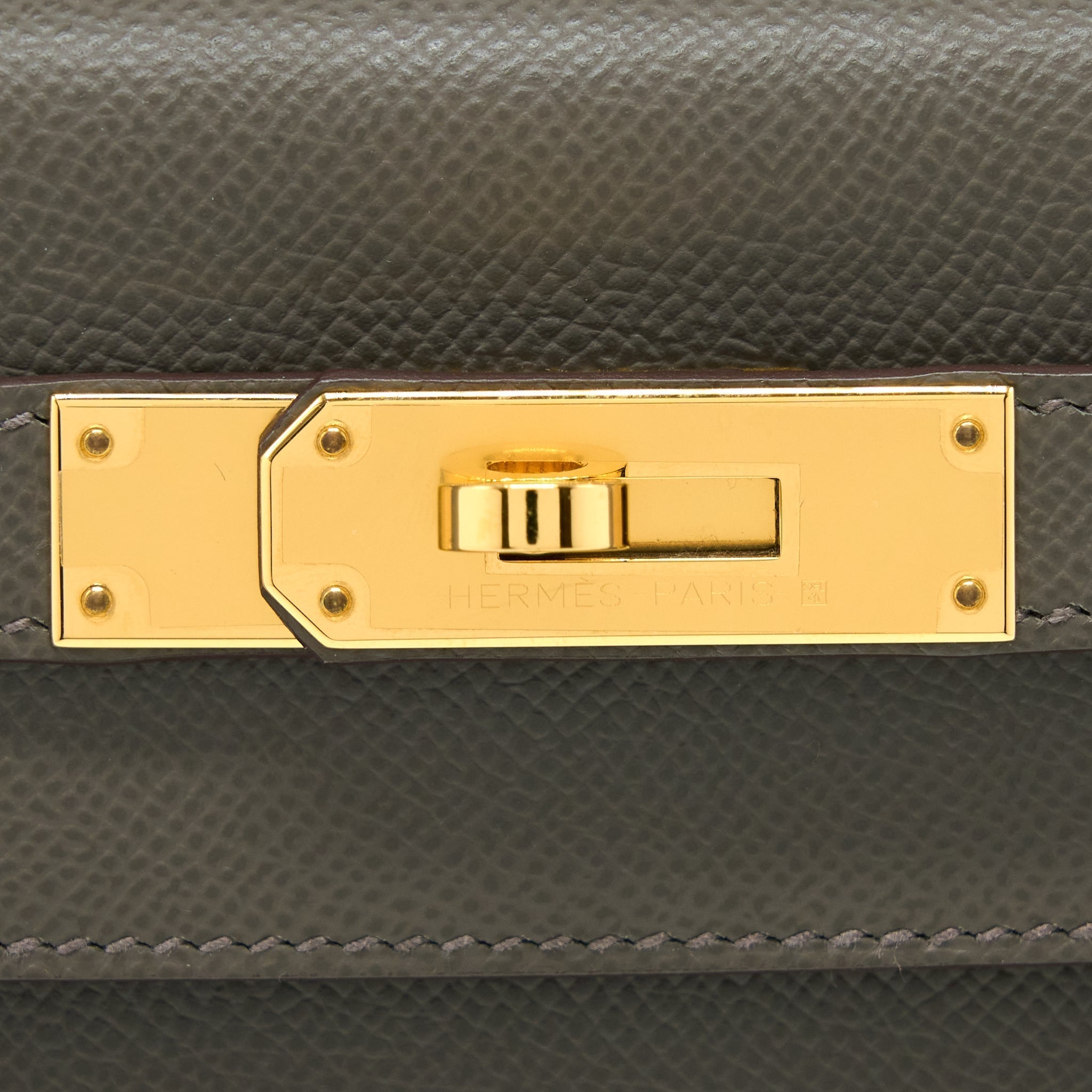hermes-kelly-28-sellier-epsom-gris-etain-ghw-stamp-d-1