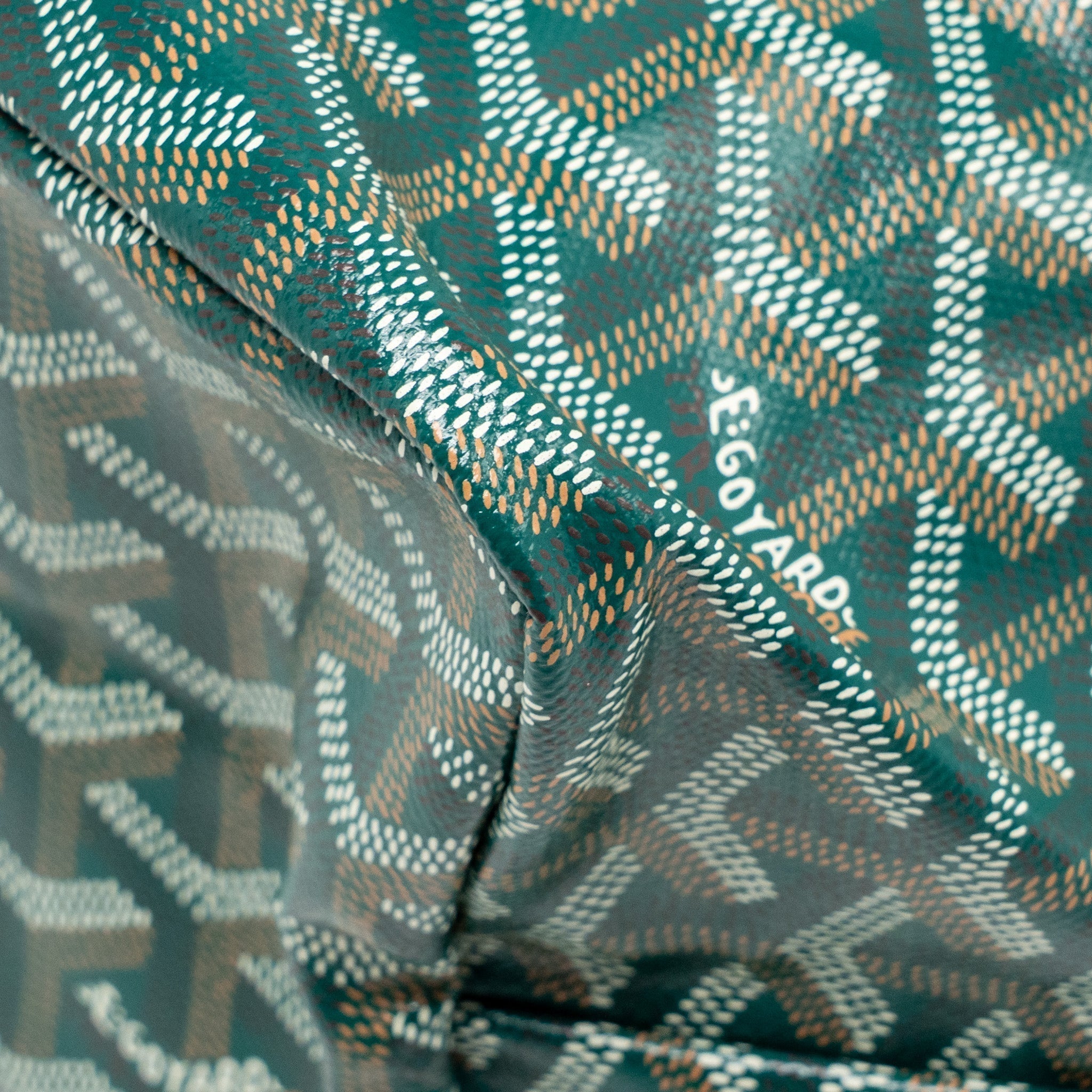 goyard-saint-louis-pm-bag-goyardine-canvas-chevroches-calfskin-green-shw