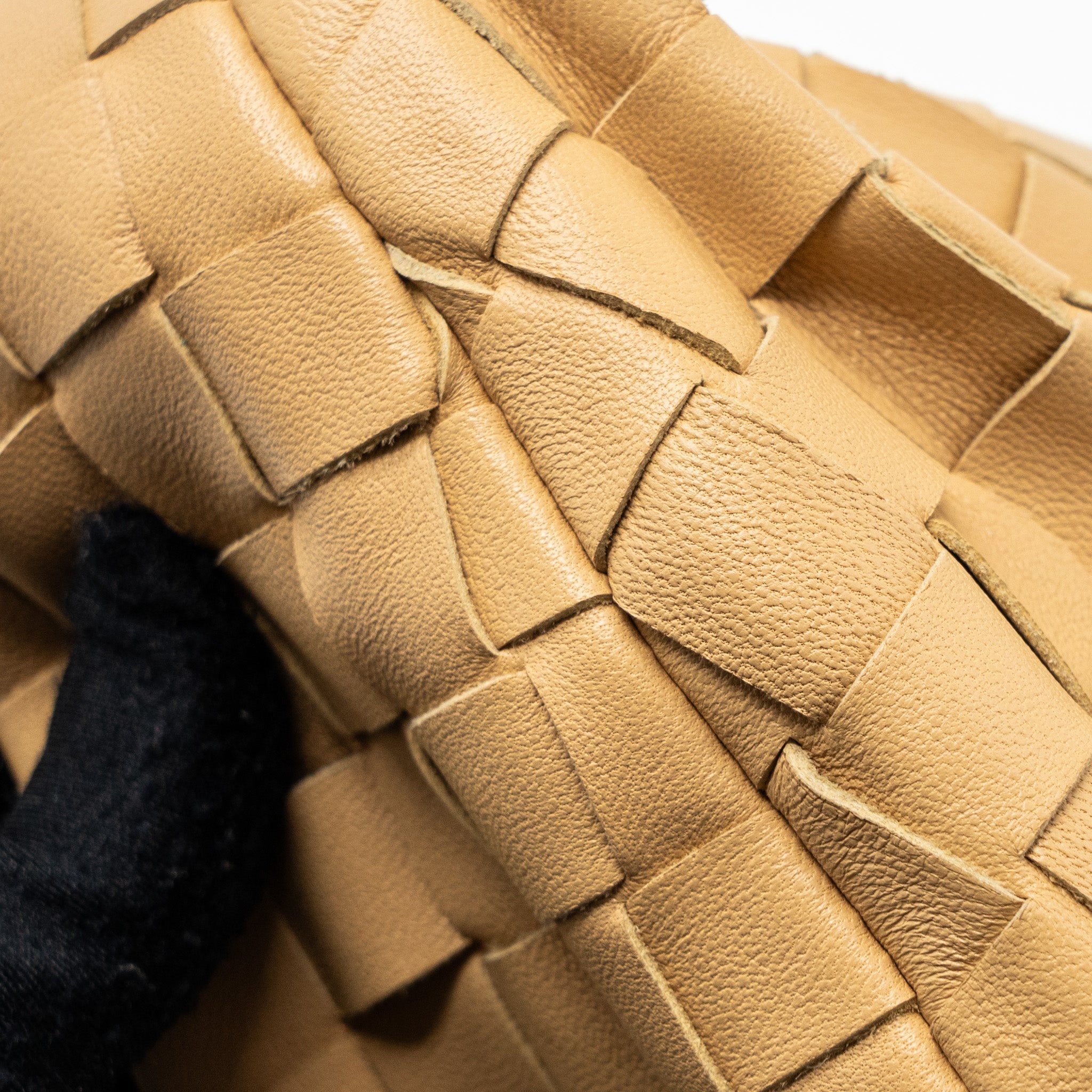 bottega-veneta-mini-jodie-beige-ghw