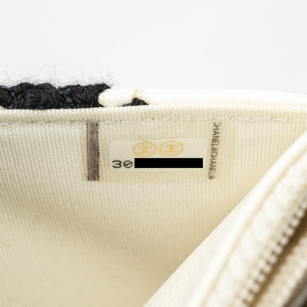 chanel-19-wallet-on-chain-fabric-calfskin-white-black-multicolour-hardware