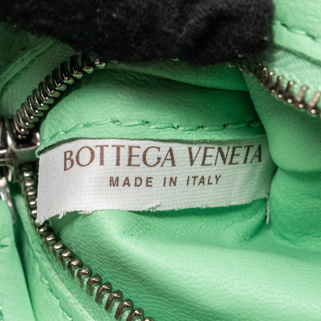 bottega-veneta-classic-cassette-bag-lambskin-light-green-shw-copy