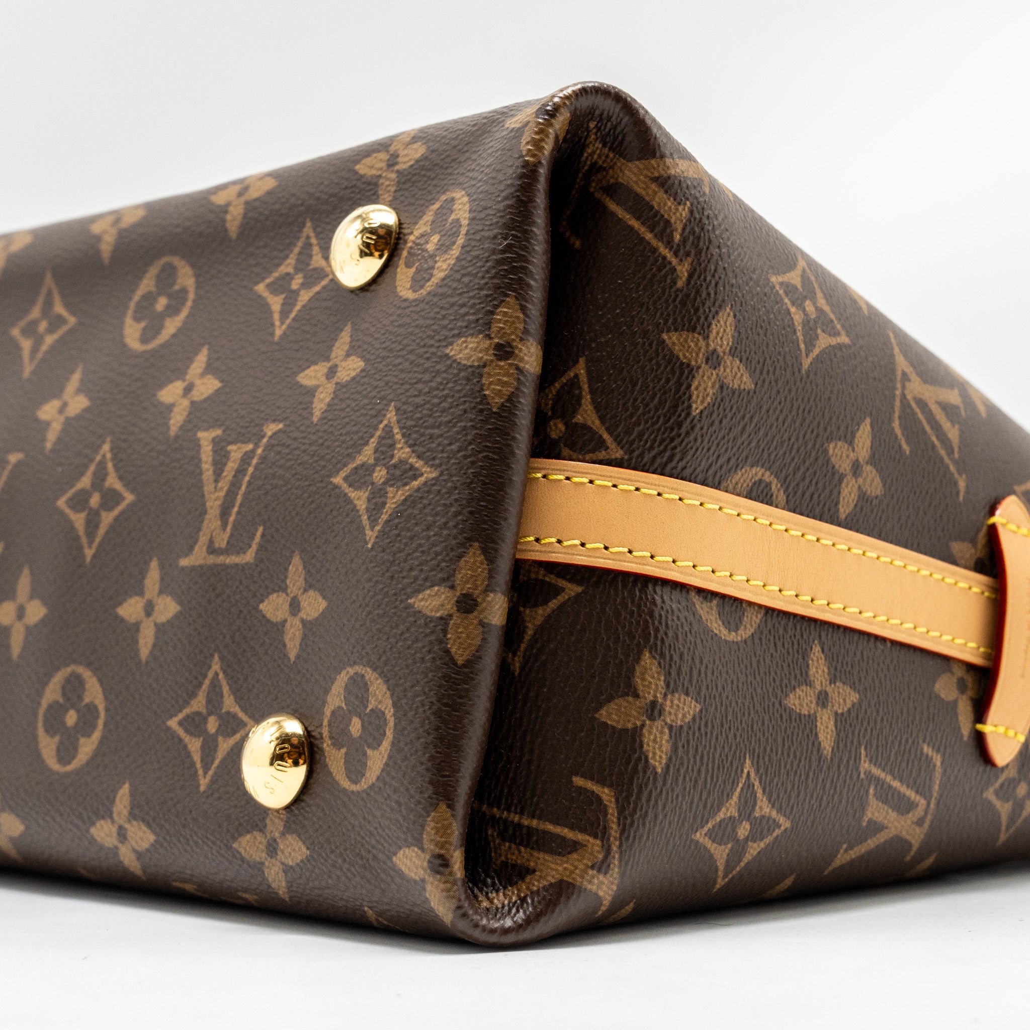 louis-vuitton-carryall-pm-monogram-canvas-ghw-2