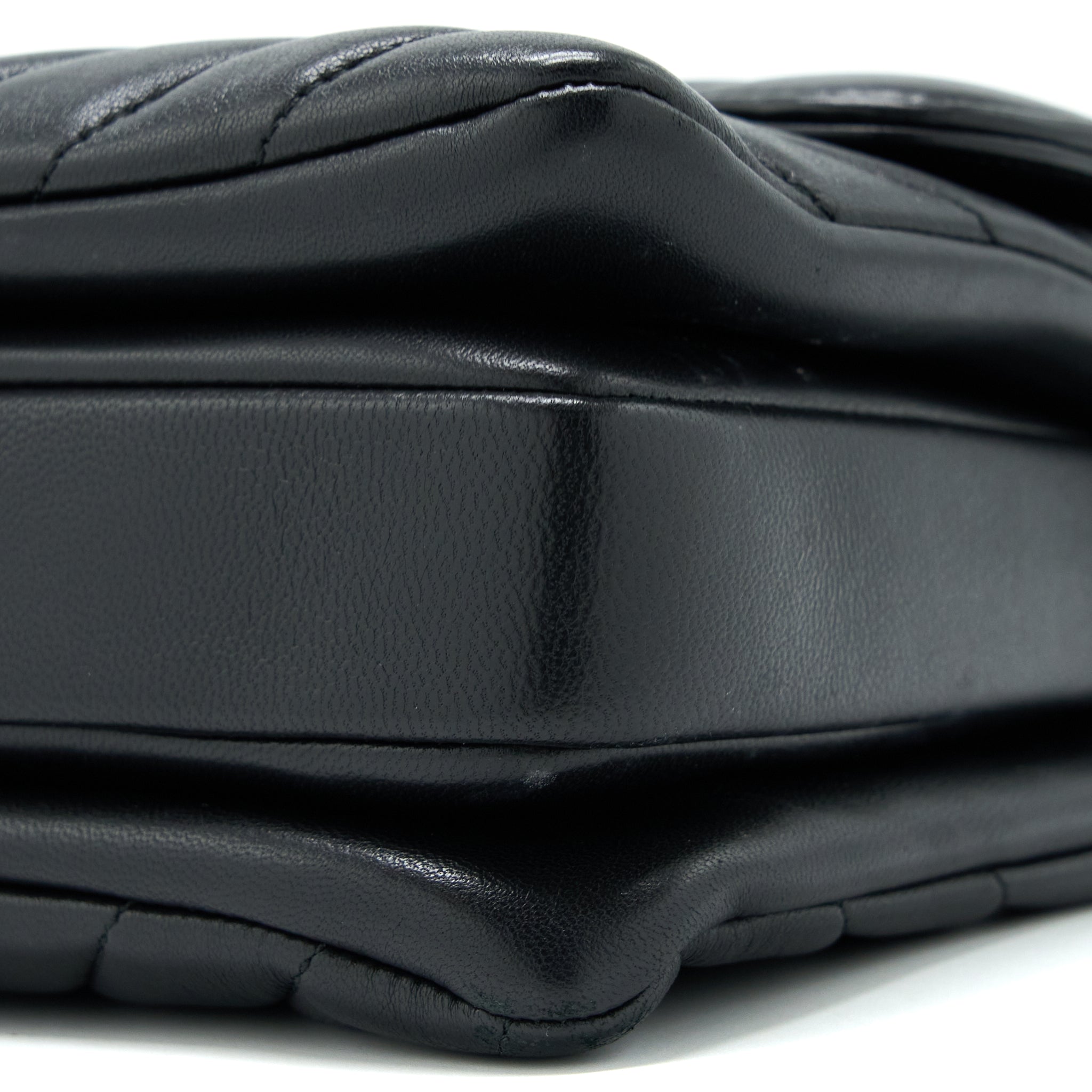 chanel-chevron-trendy-cc-flap-bag-lambskin-black-lghw