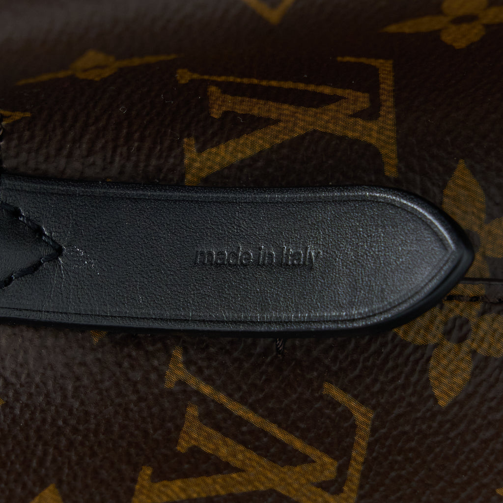 louis-vuitton-neo-noe-mm-monogram-canvas-ghw