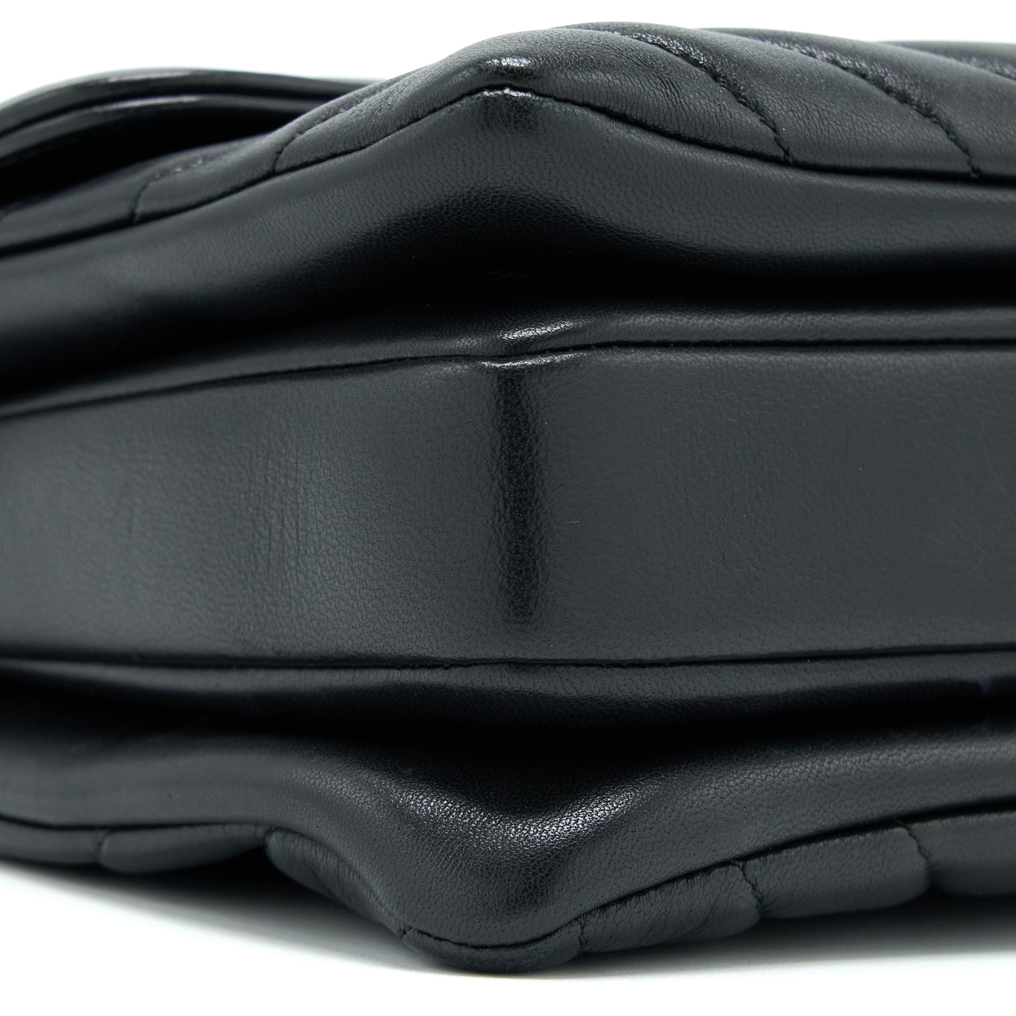 chanel-chevron-trendy-cc-flap-bag-lambskin-black-lghw