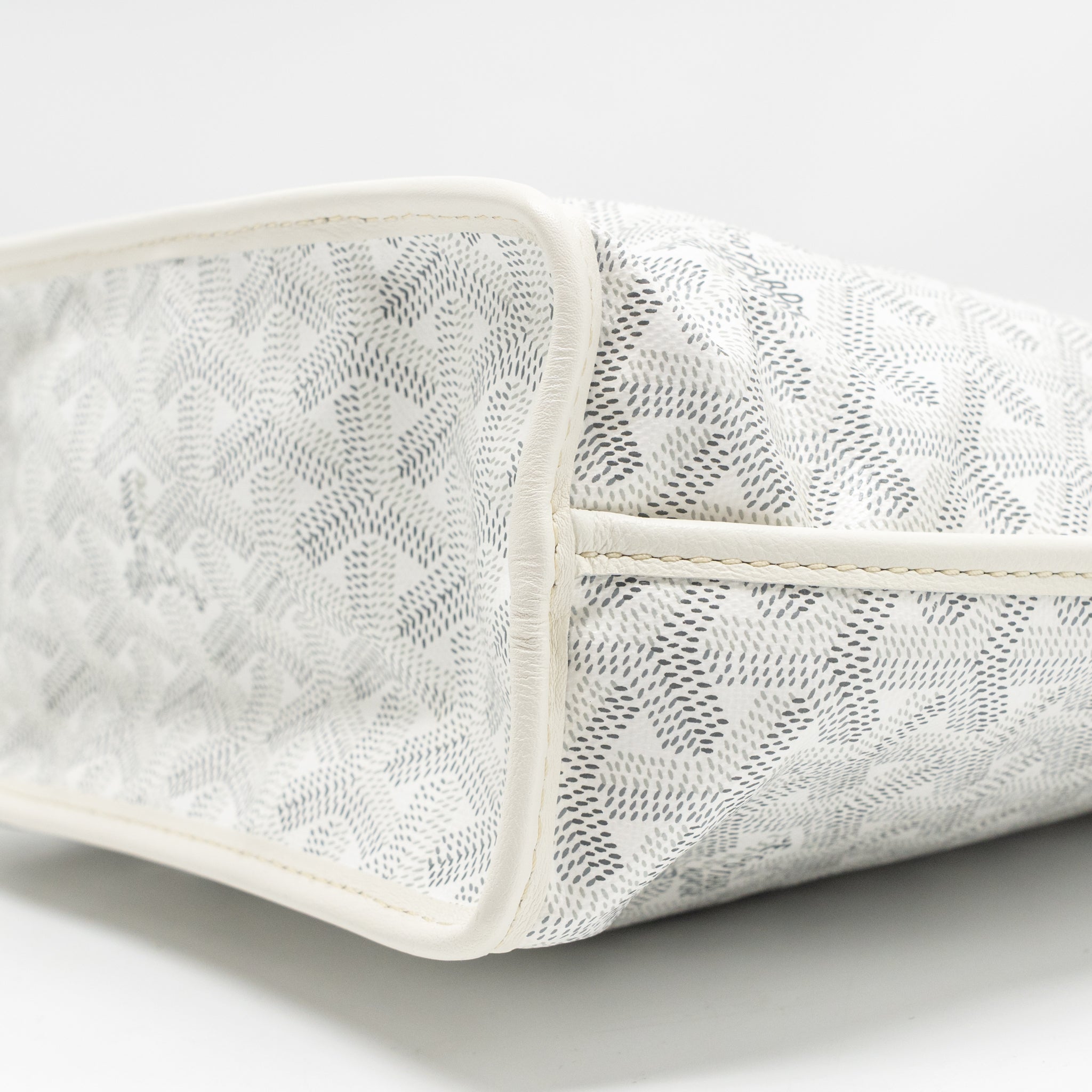goyard-anjou-mini-bag-goyardine-canvas-chevroches-calfskin-white-shw