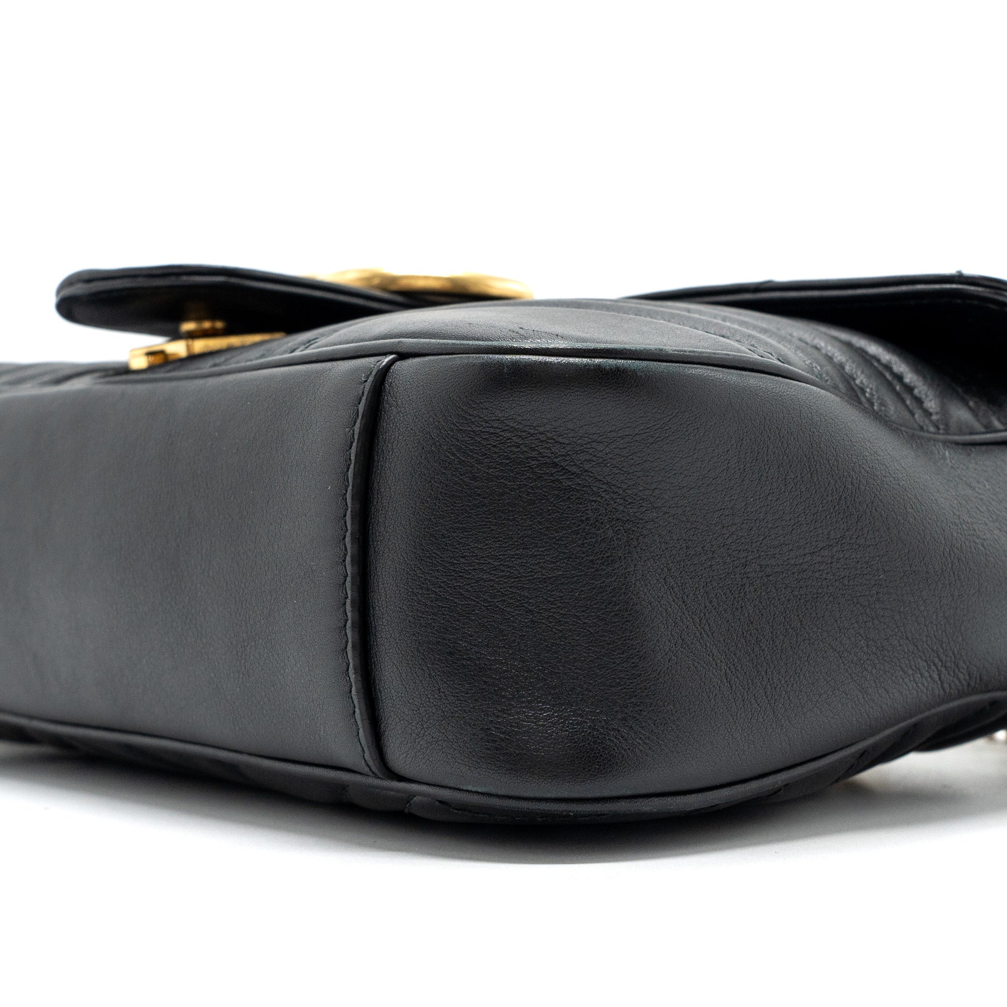 gucci-medium-gg-marmont-bag-calfskin-black-ghw