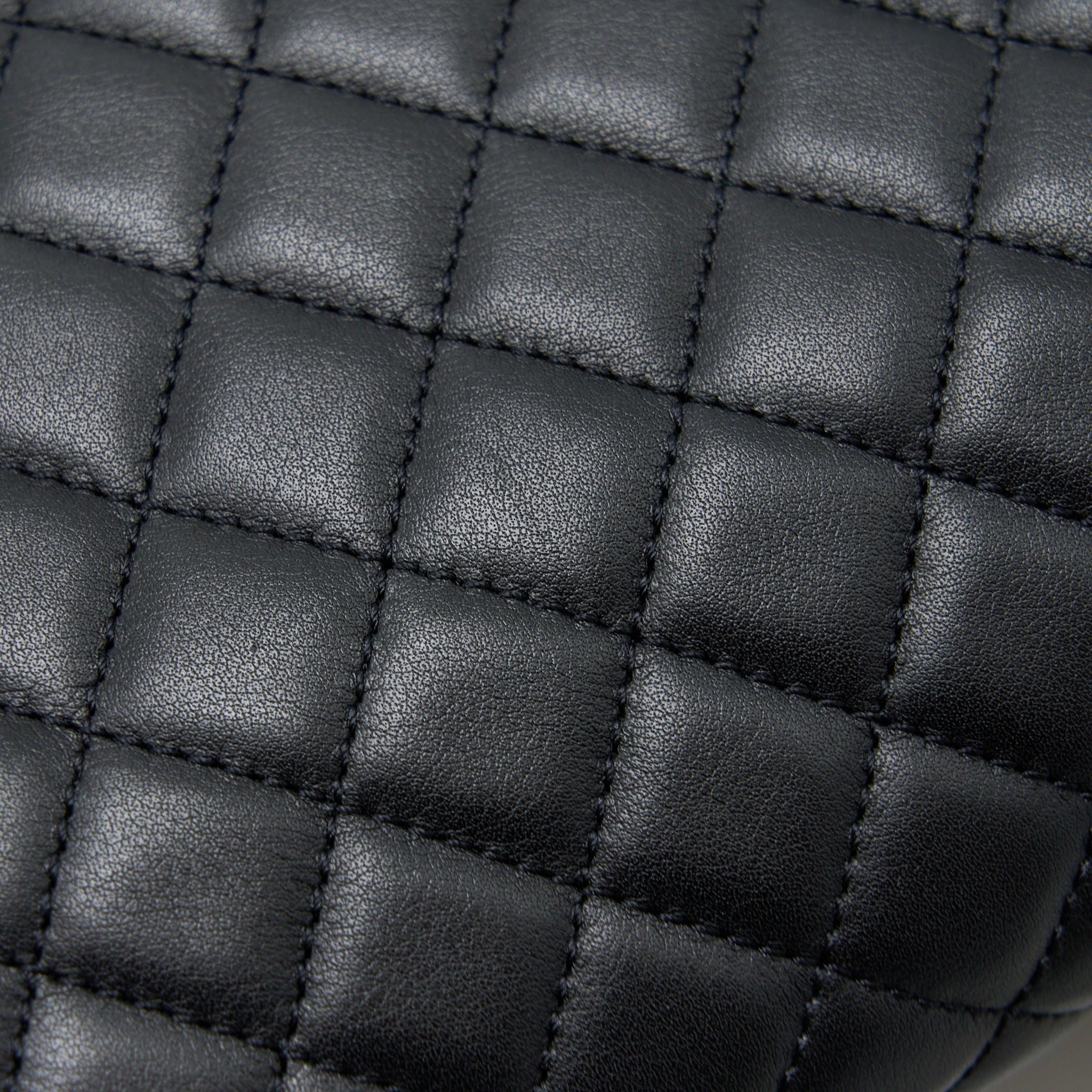 chanel-medium-boy-bag-calfskin-black-brushed-ghw