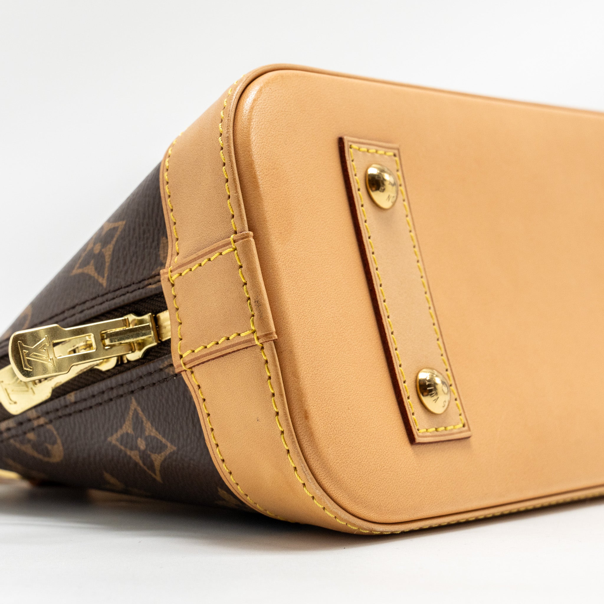 louis-vuitton-alma-bb-monogram-canvas-ghw-6