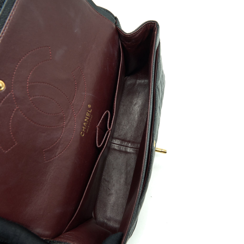 chanel-jumbo-classic-double-flap-bag-caviar-black-ghw