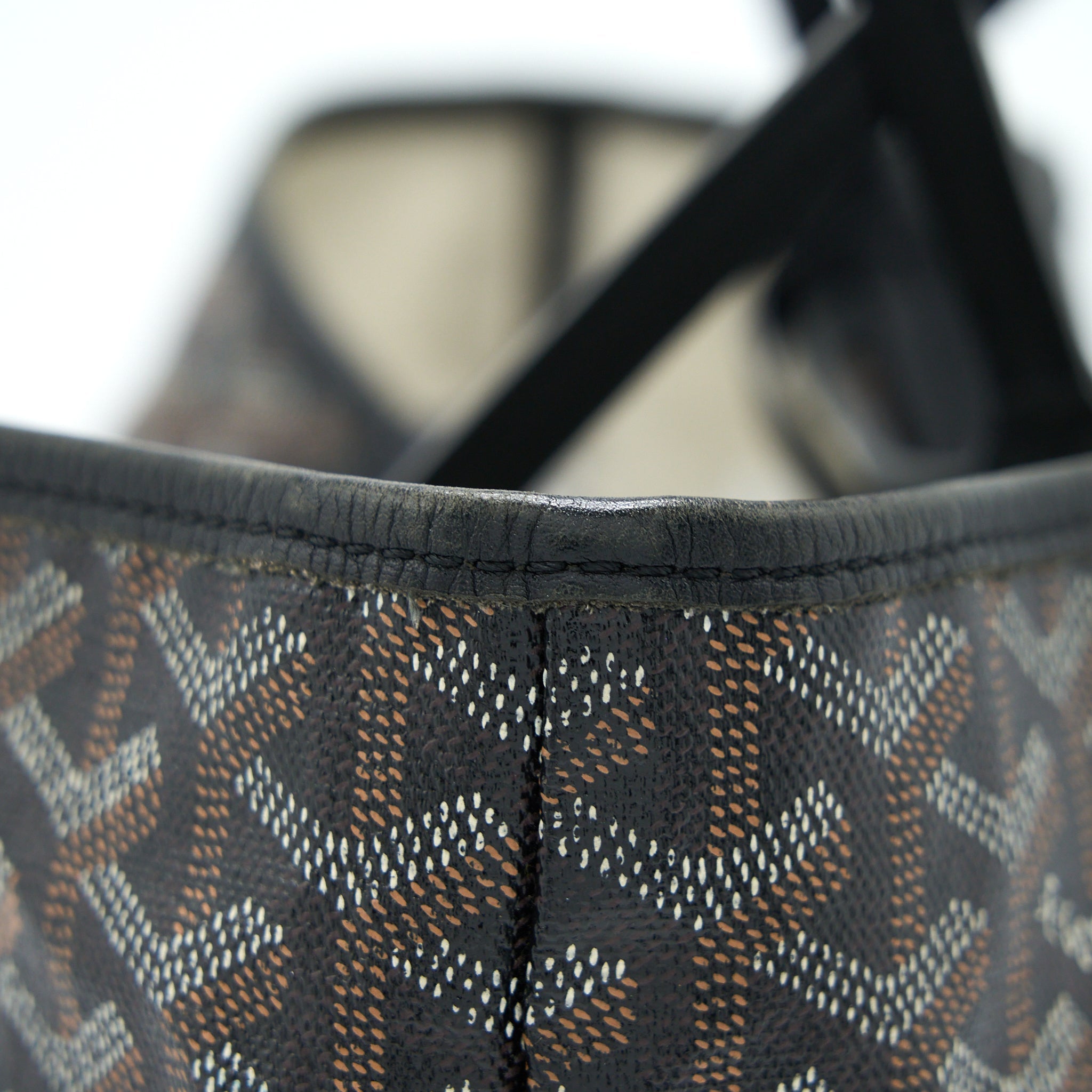 goyard-artois-pm-tote-canvas-calfskin-black