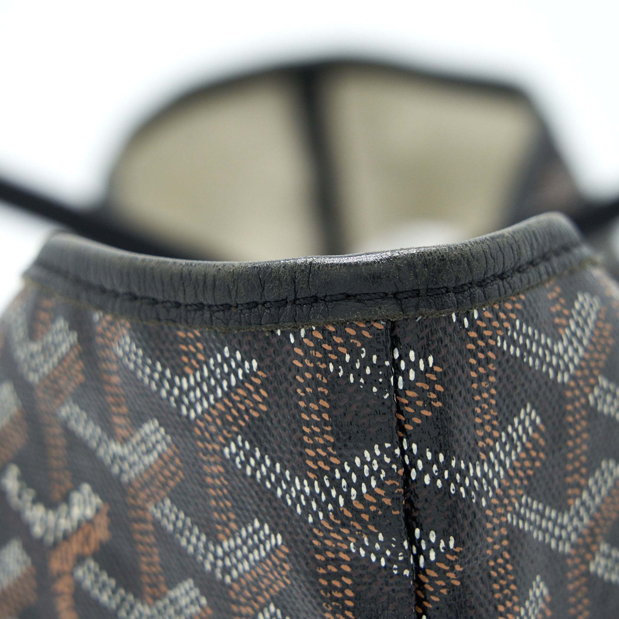 goyard-artois-pm-tote-canvas-calfskin-black