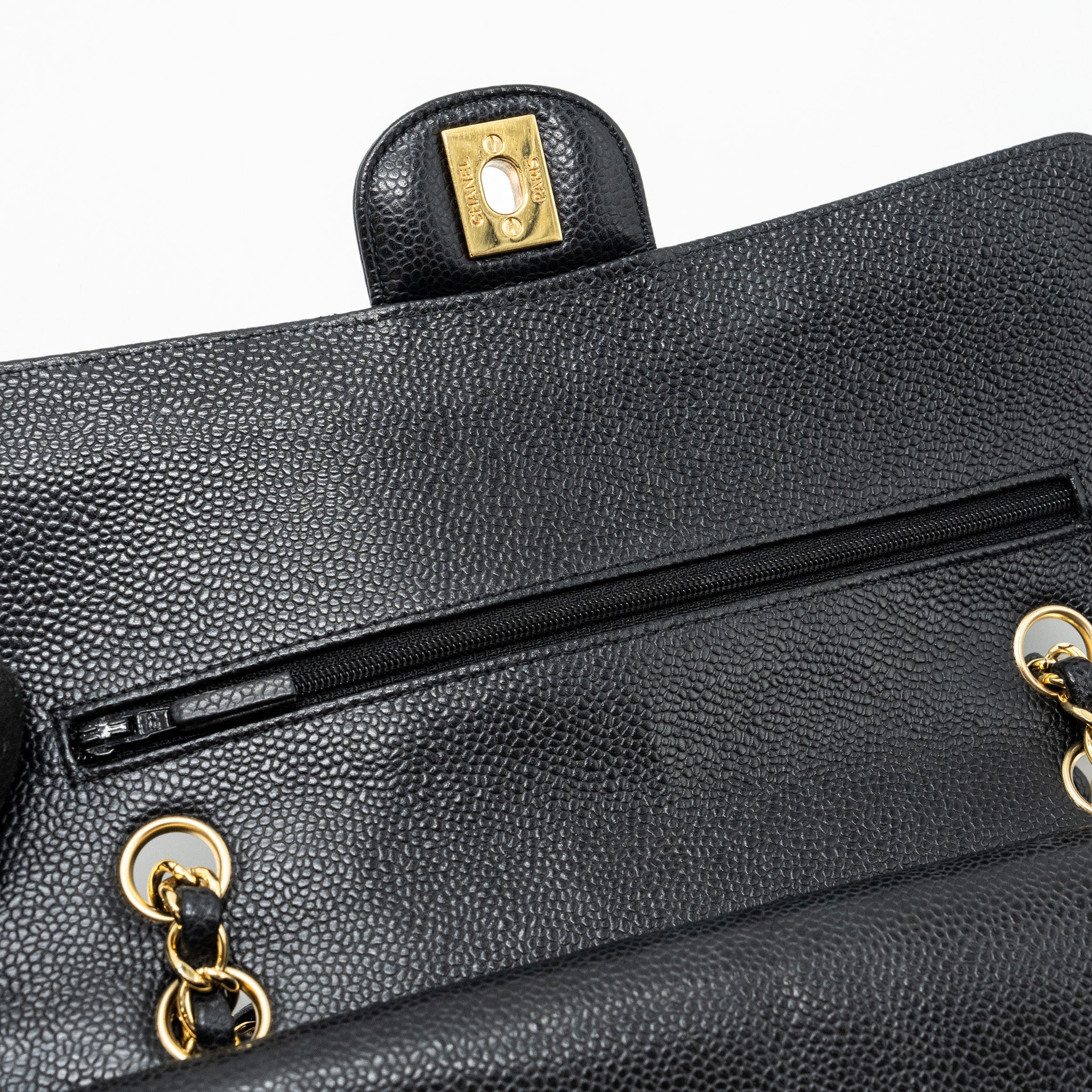 chanel-medium-classic-double-flap-bag-caviar-ghw
