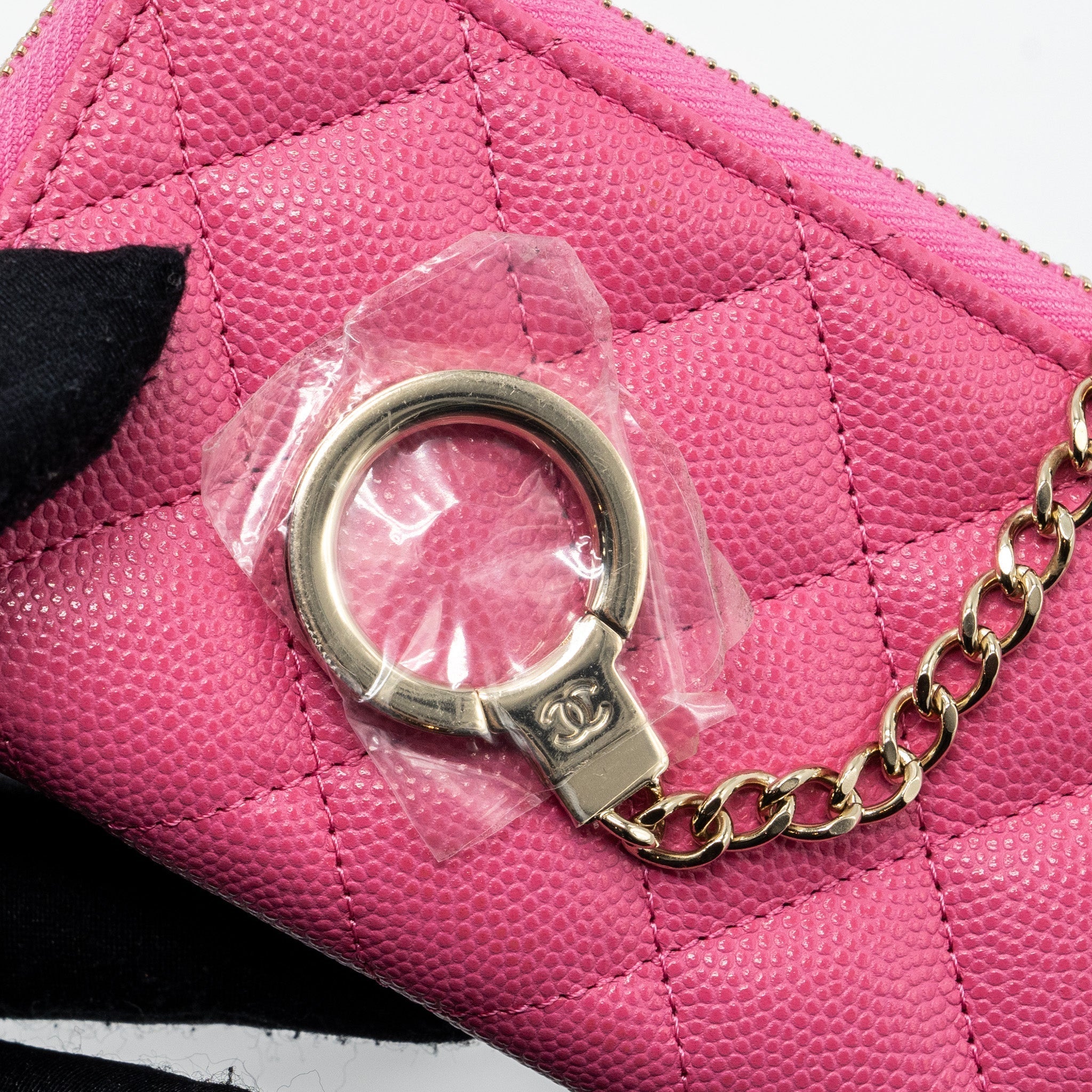 chanel-zippy-key-ring-pouch-caviar-pink-lghw